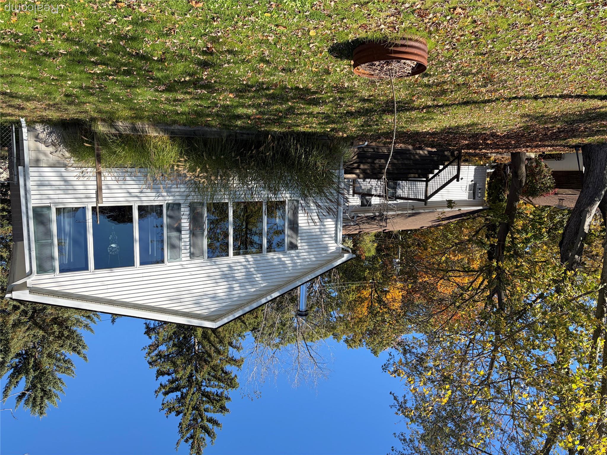 8913 Riverside Dr — photo