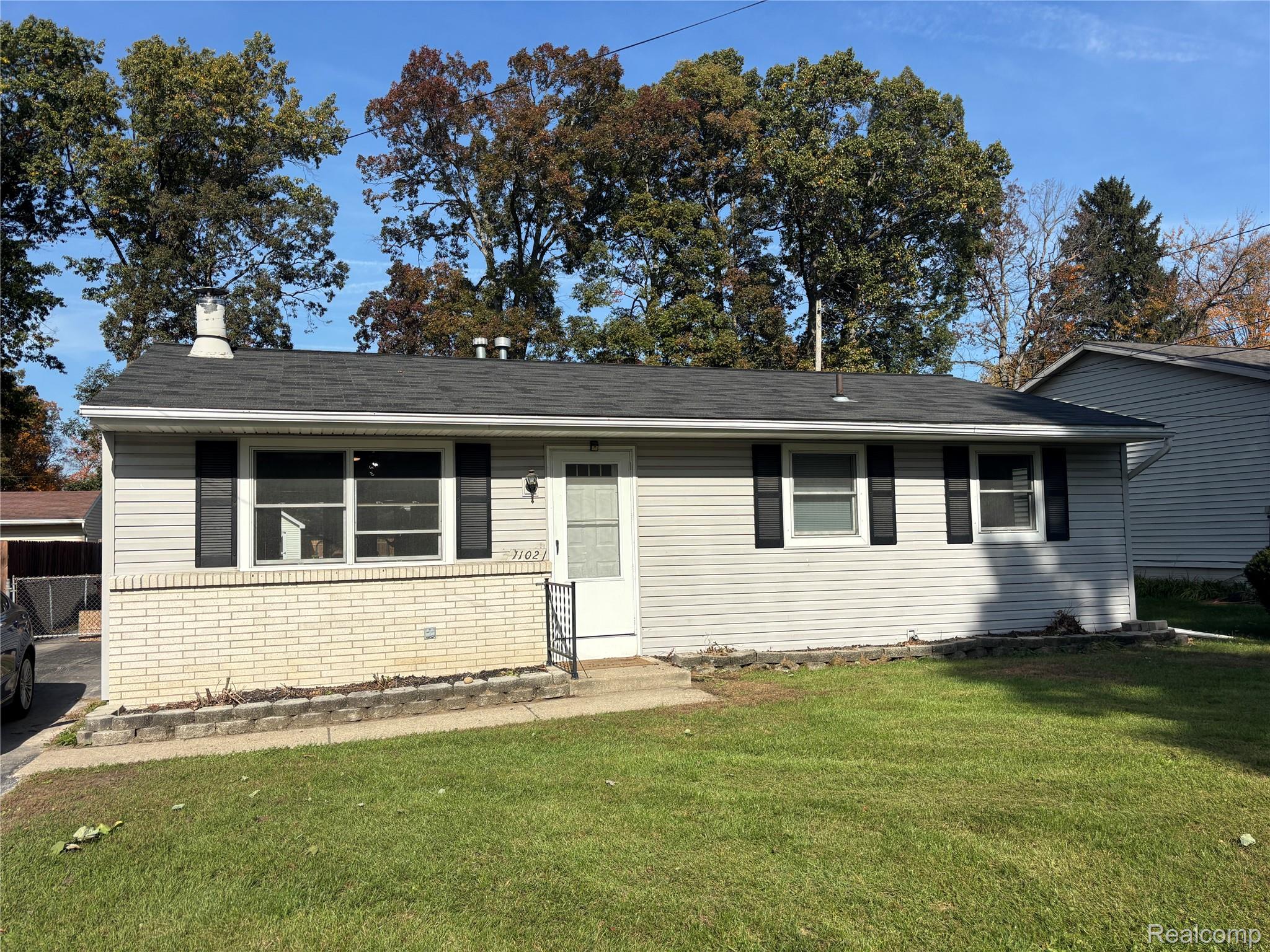 1102 Feltis Dr — photo
