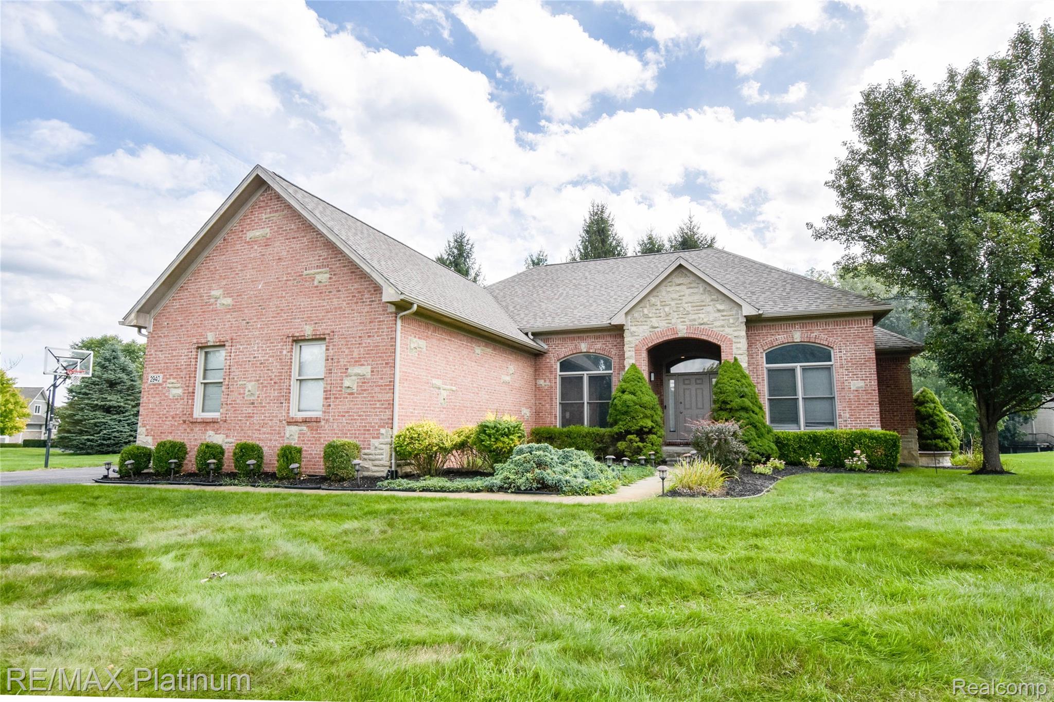 2940 Dana Pointe Dr — photo