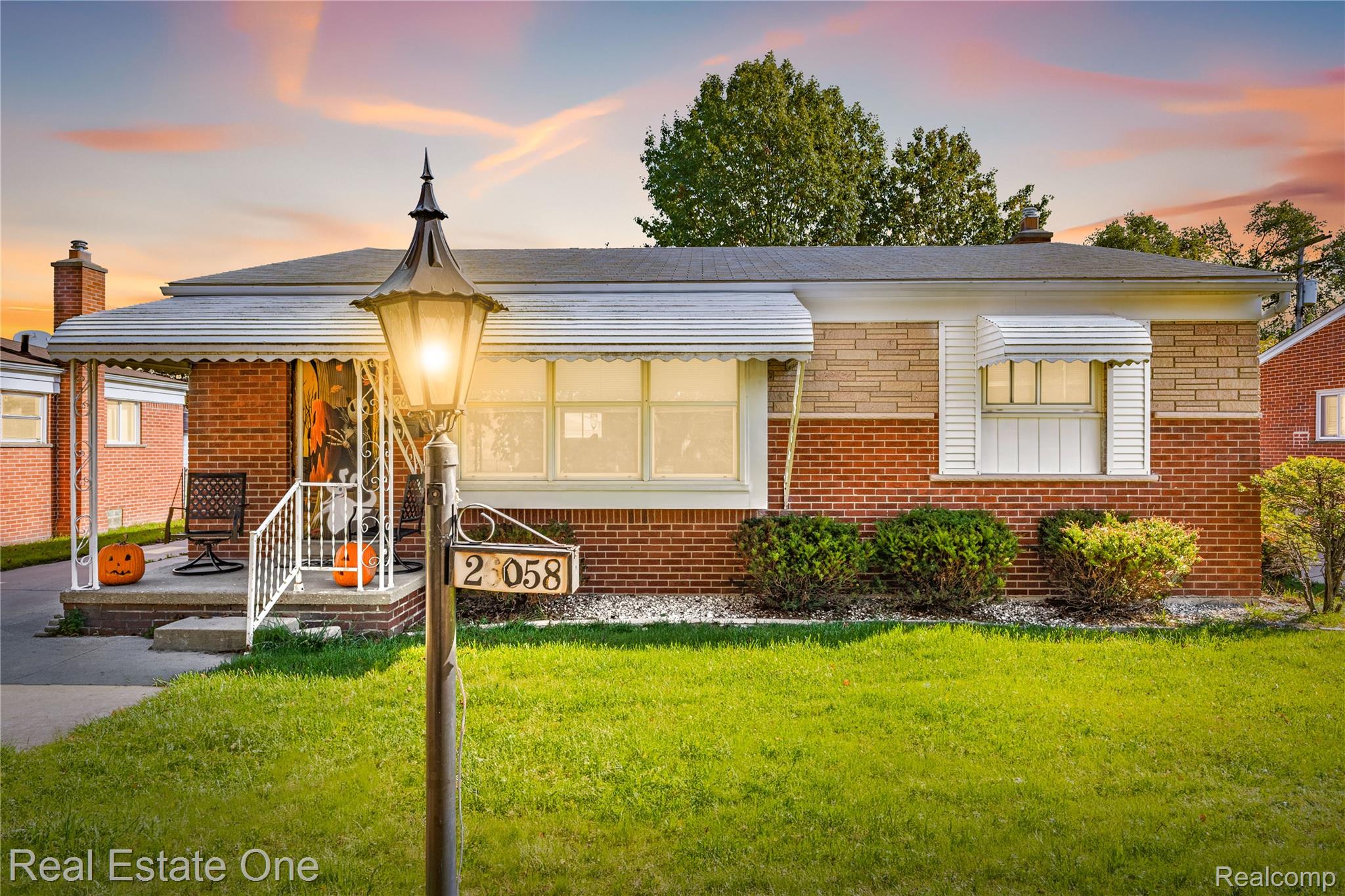 26058 La Salle Ct — photo