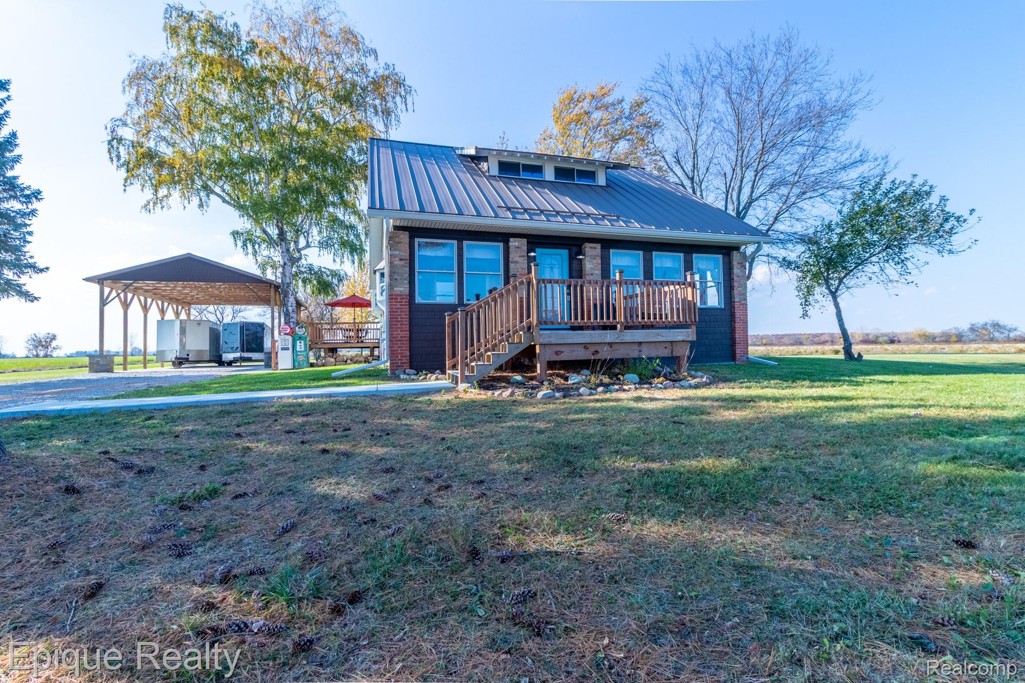 820 S Ruth Rd — photo
