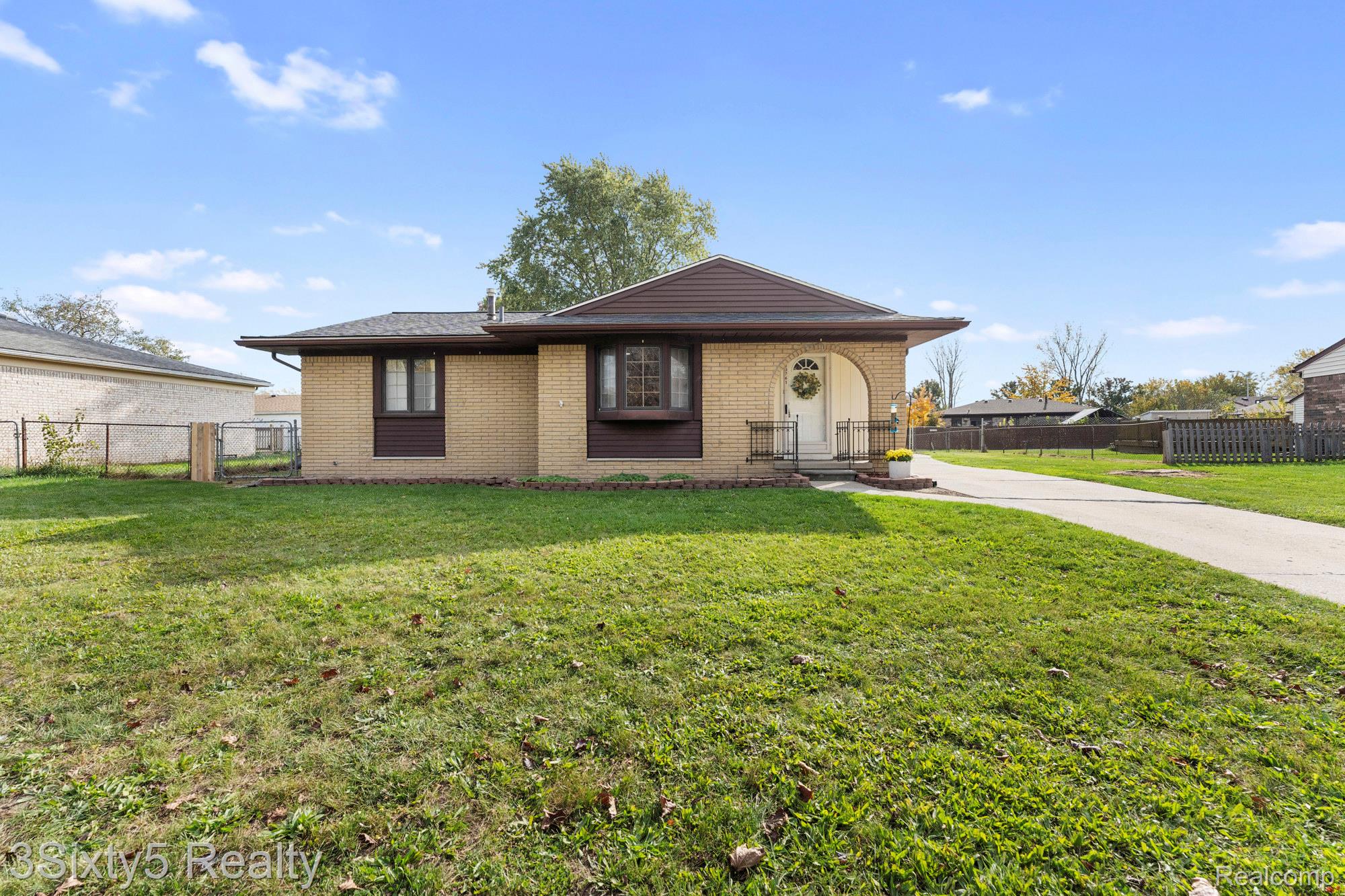 23761 Trail Ridge Dr — photo