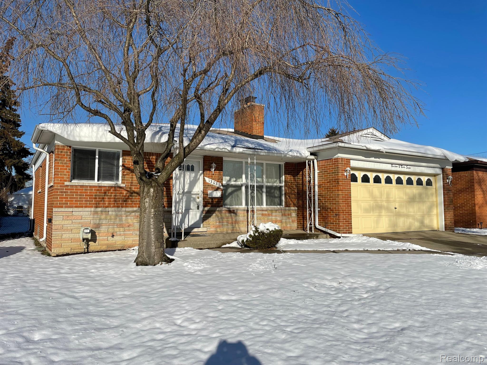 13037 Champaign Ave — photo
