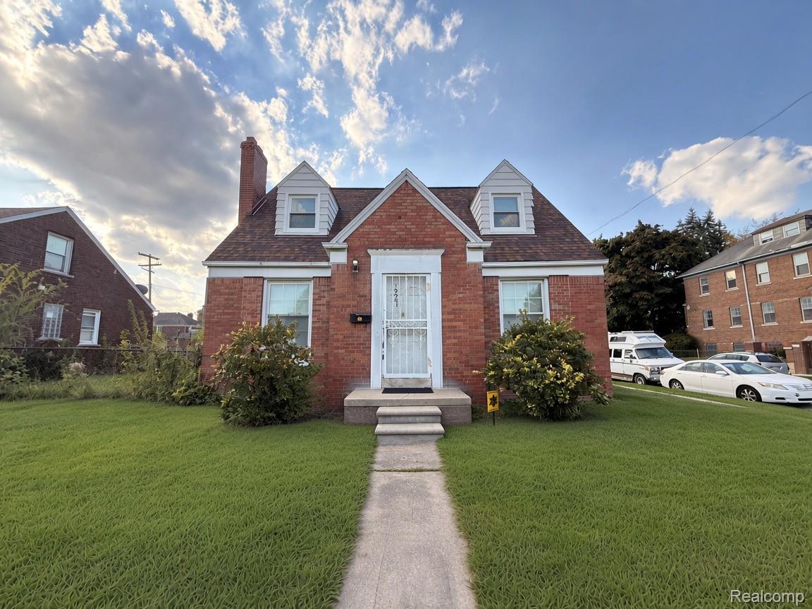 13241 Mound Rd — photo