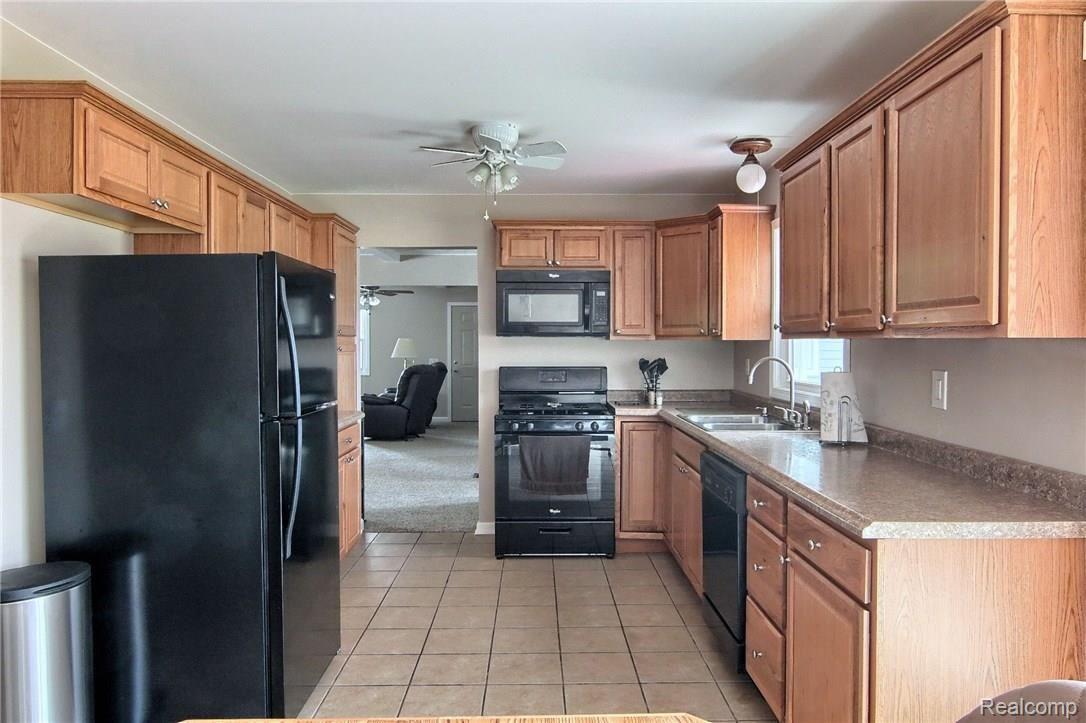 8810 Stone Road, Algonac, MI 48001 — photo 2