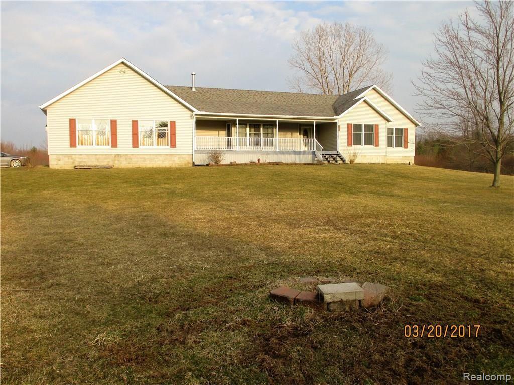 5154 Burton Road, Capac, MI 48014