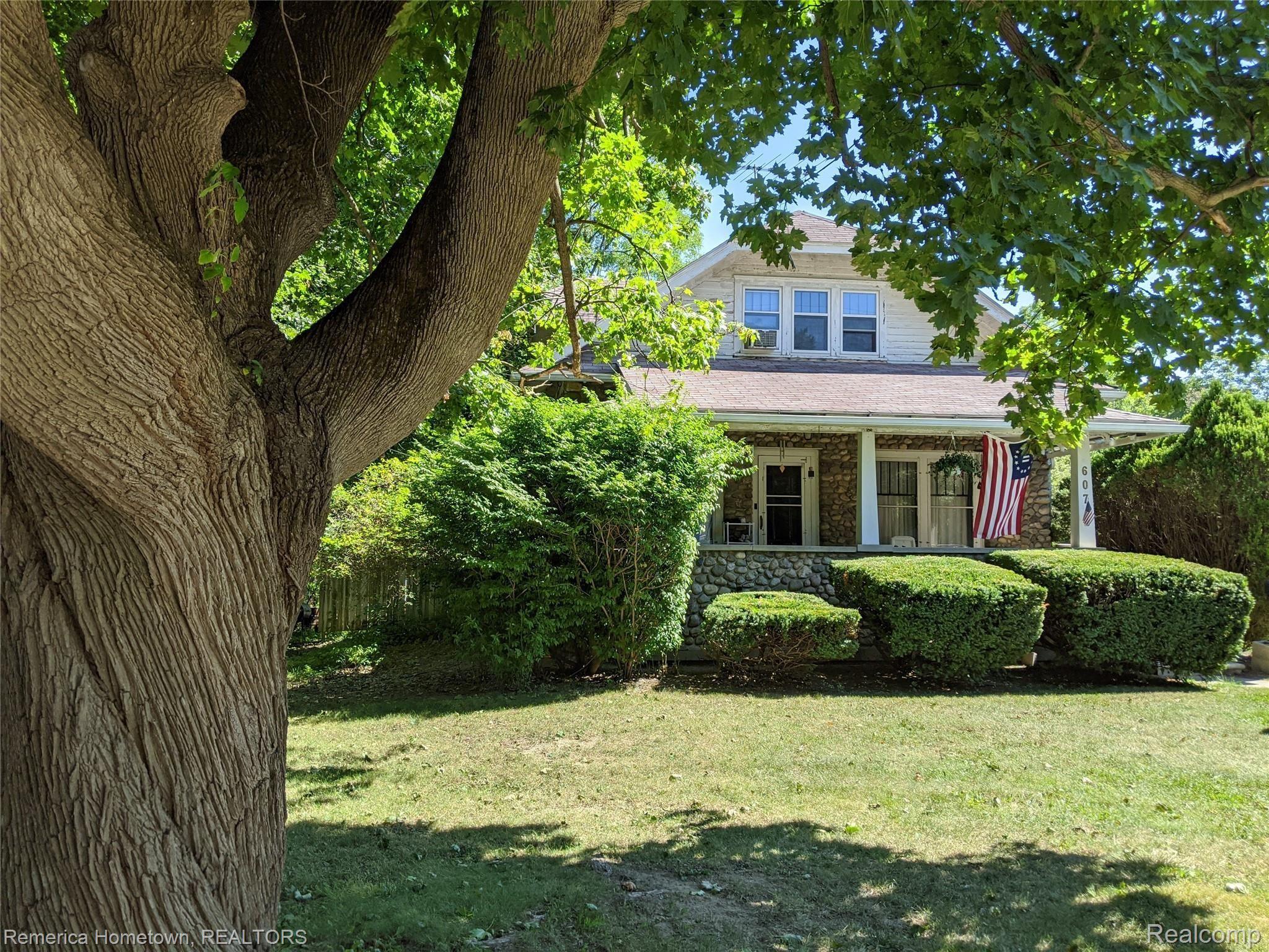 607 Fairbrook Street — photo