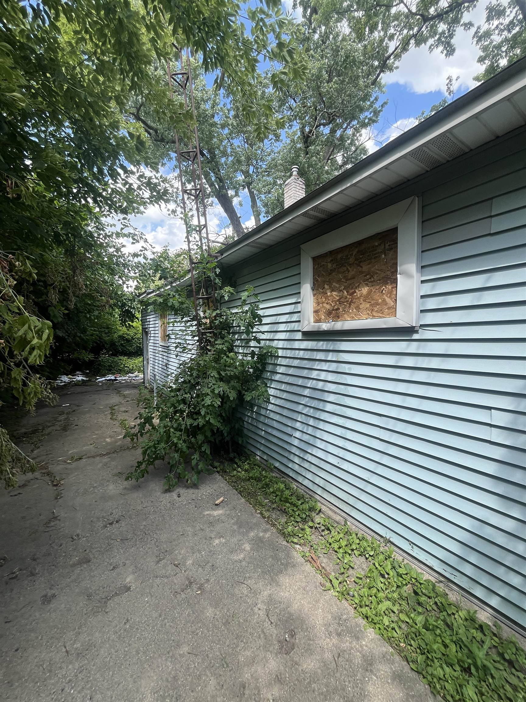 3617 Davison Road, Flint, MI 48506 — photo 3