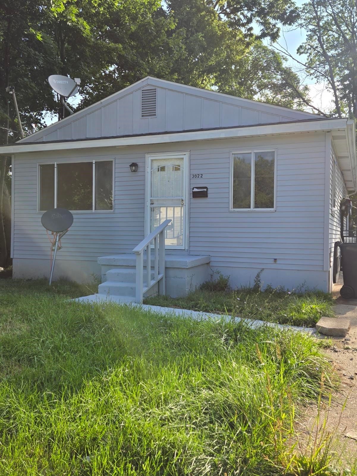 3022 Seneca Street — photo