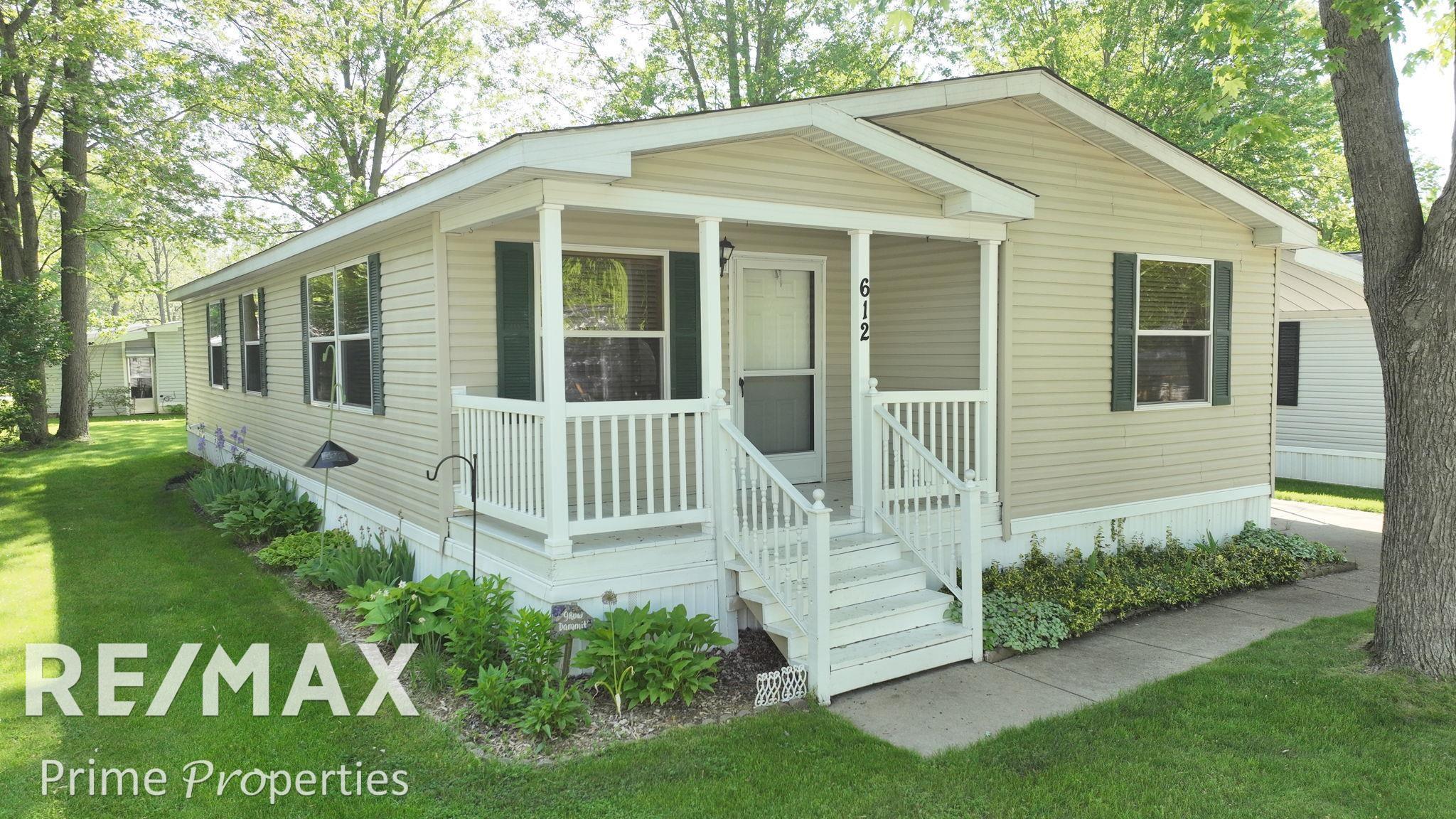 612 Park View Road — photo