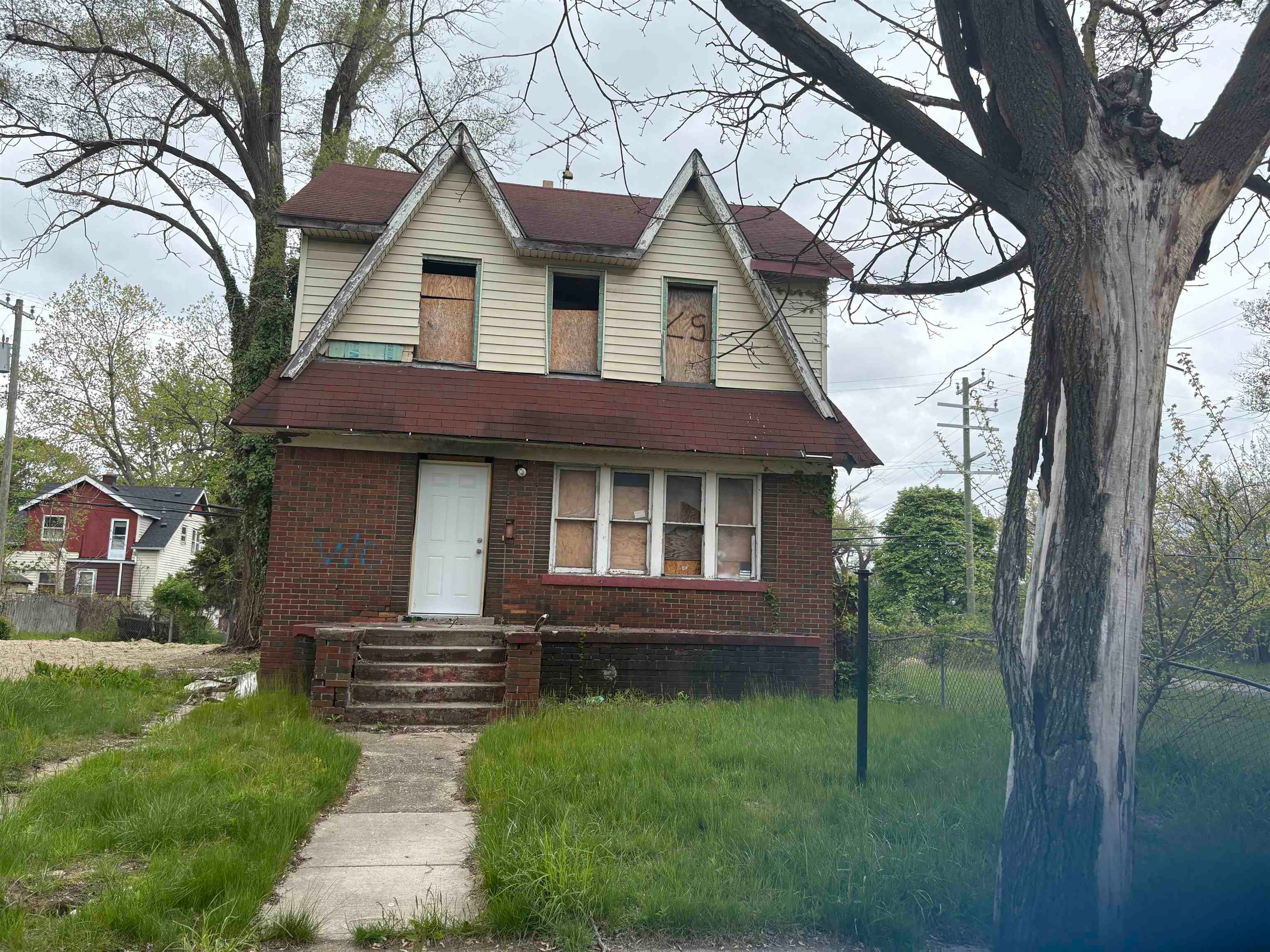 20257 Omira Street — photo