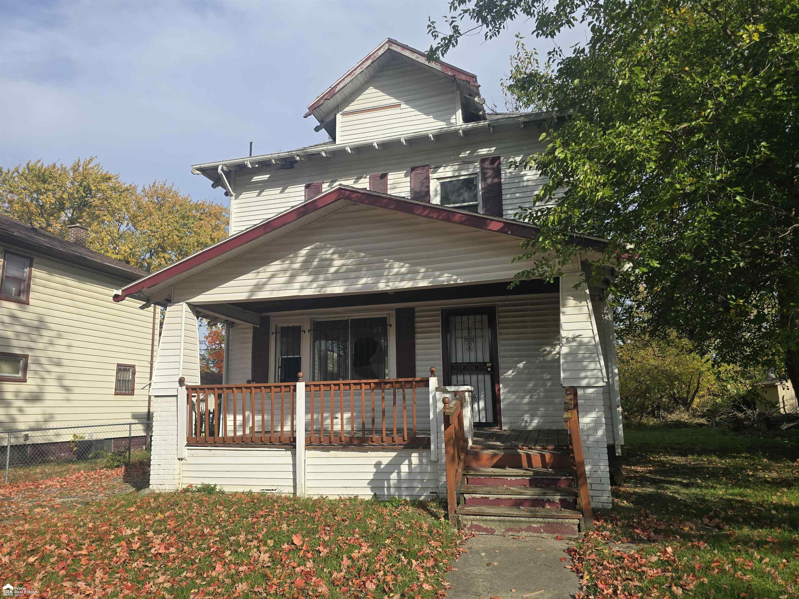 124 W Rankin St — photo
