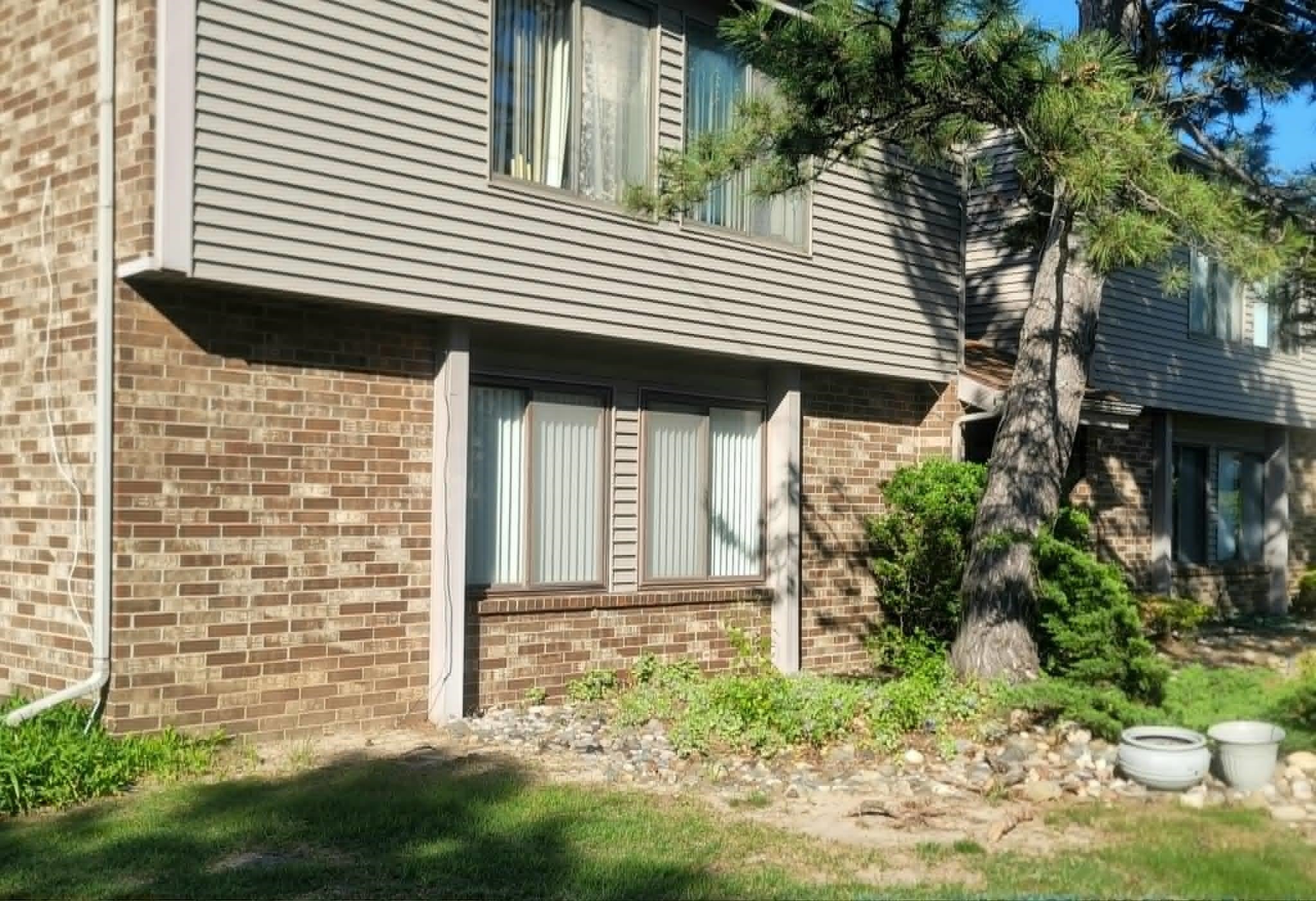 1048 Grenoble Lane — photo