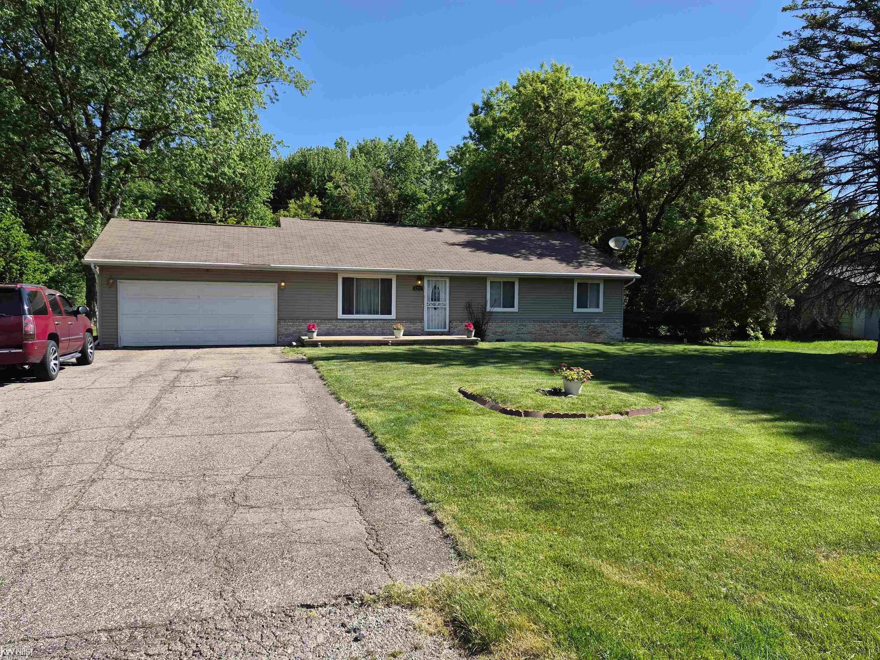 1282 Arrowhead Drive — photo
