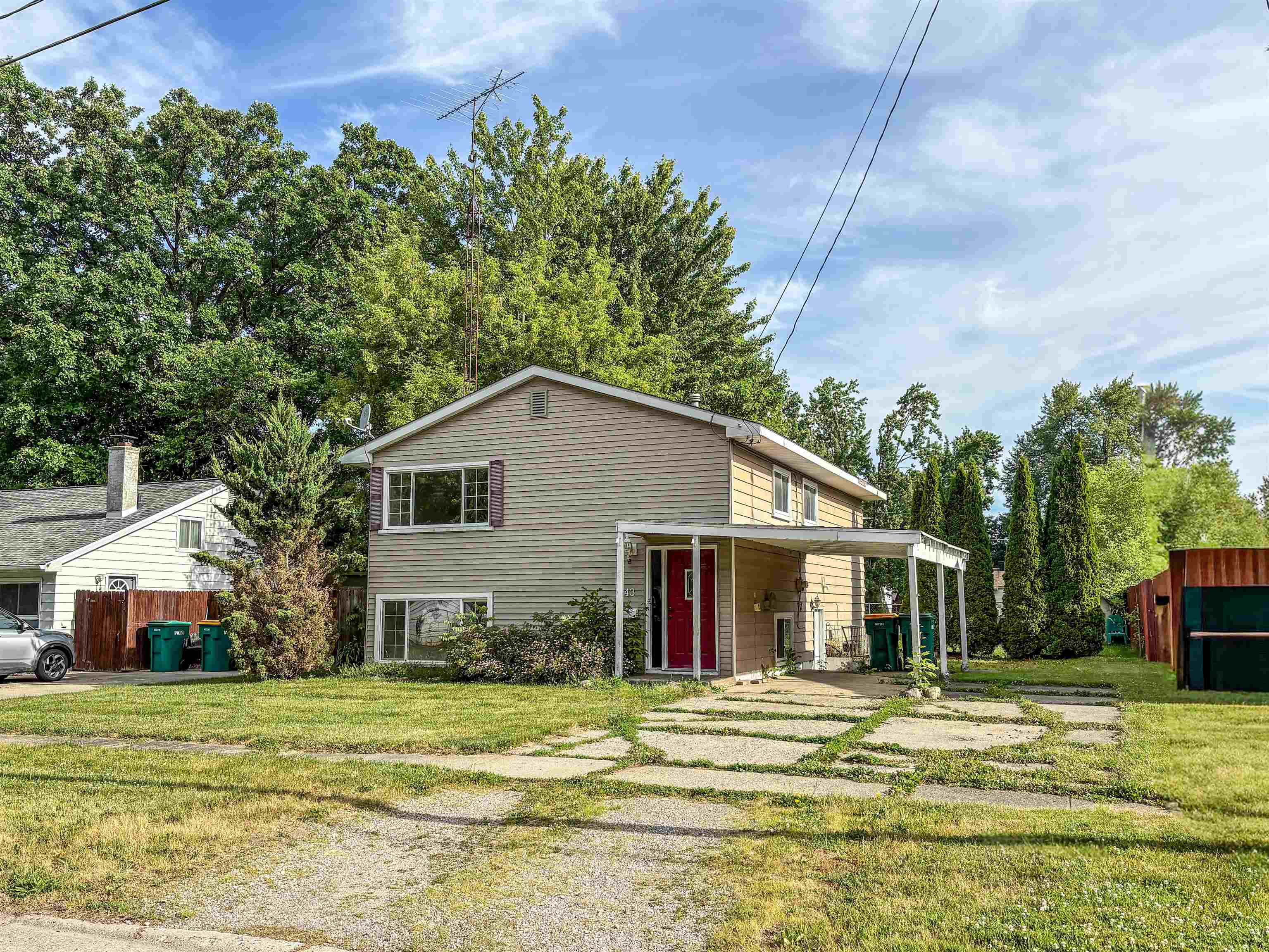 343 Beach Street — photo