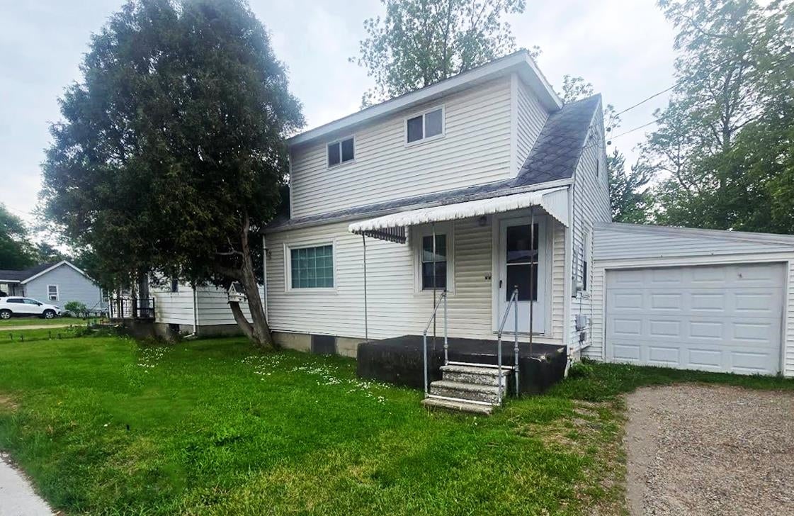 2066 E Bristol Road — photo