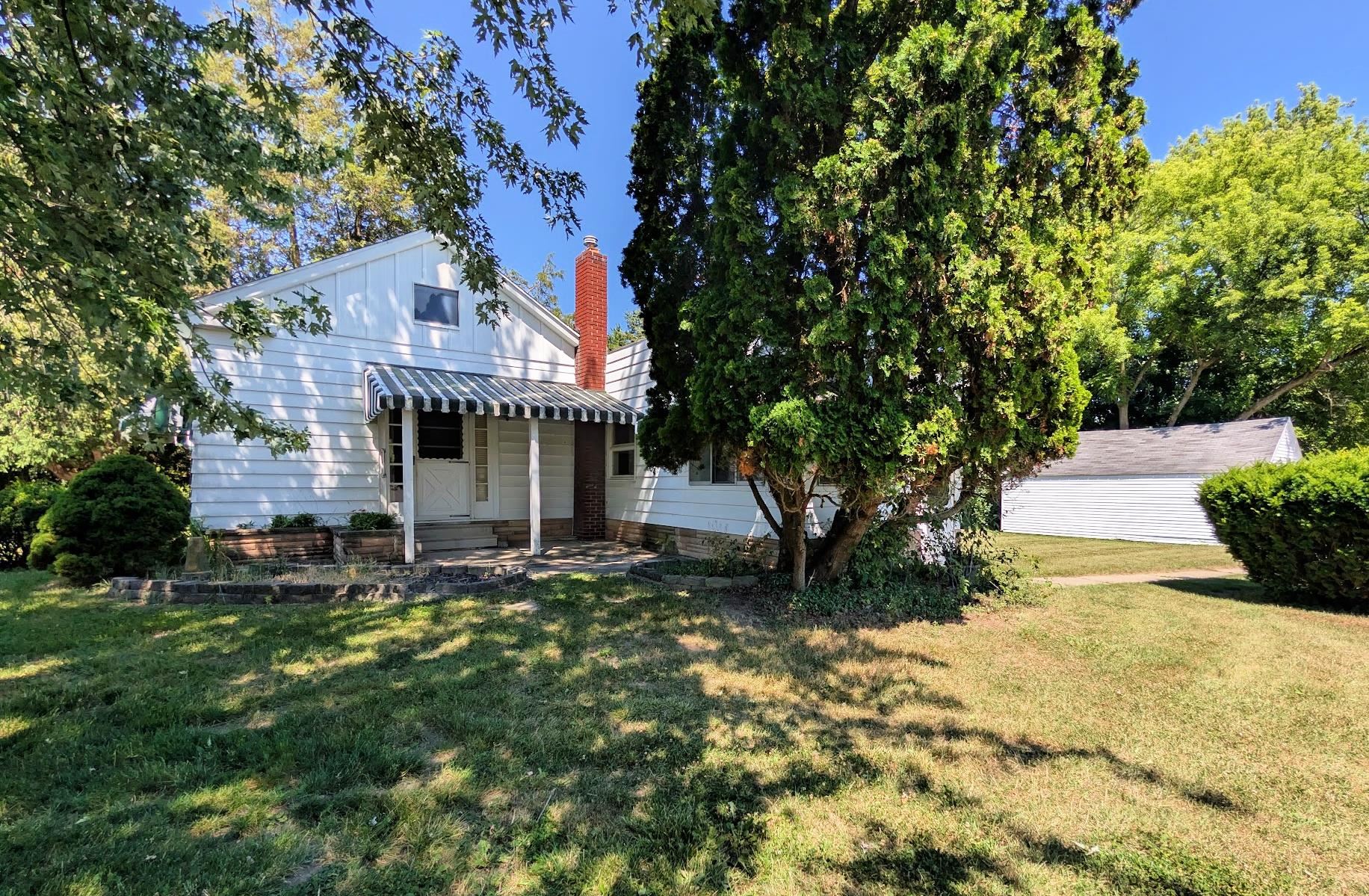 825 E River Road, Flushing City, MI 48433 — photo 3