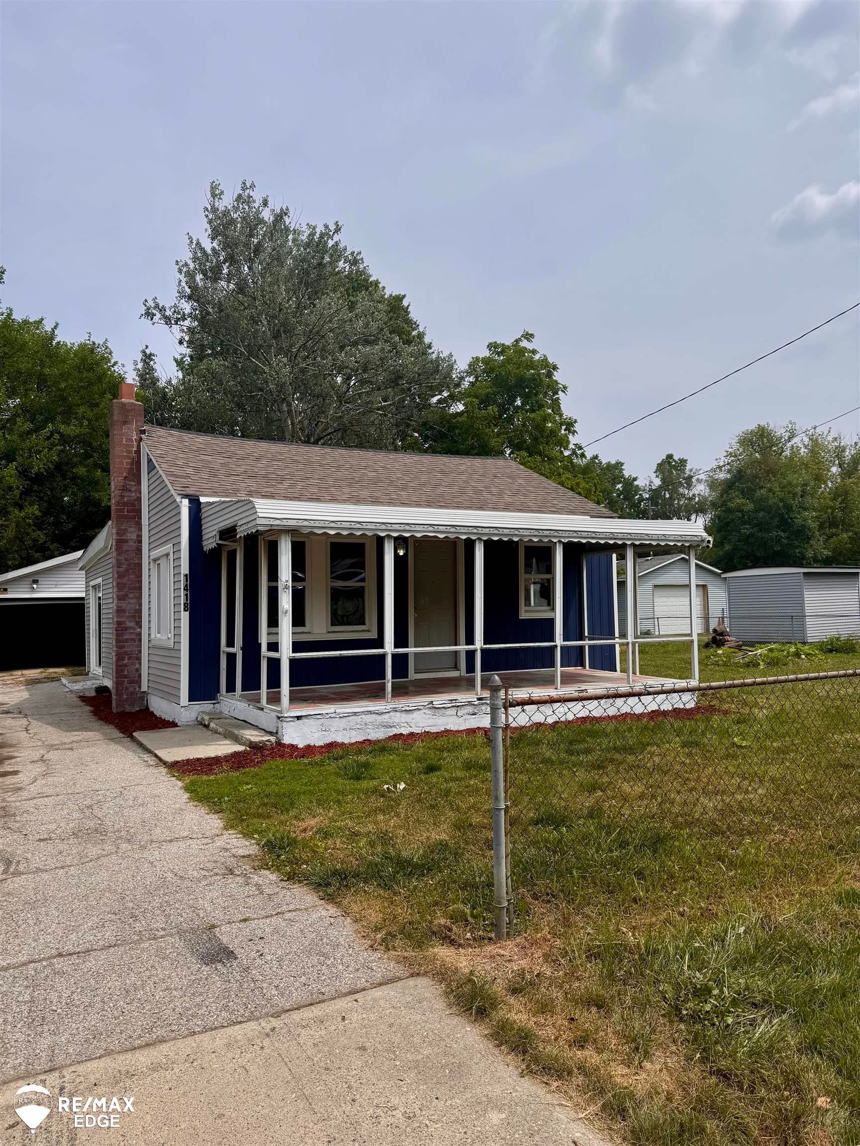 1418 W Juliah Avenue — photo