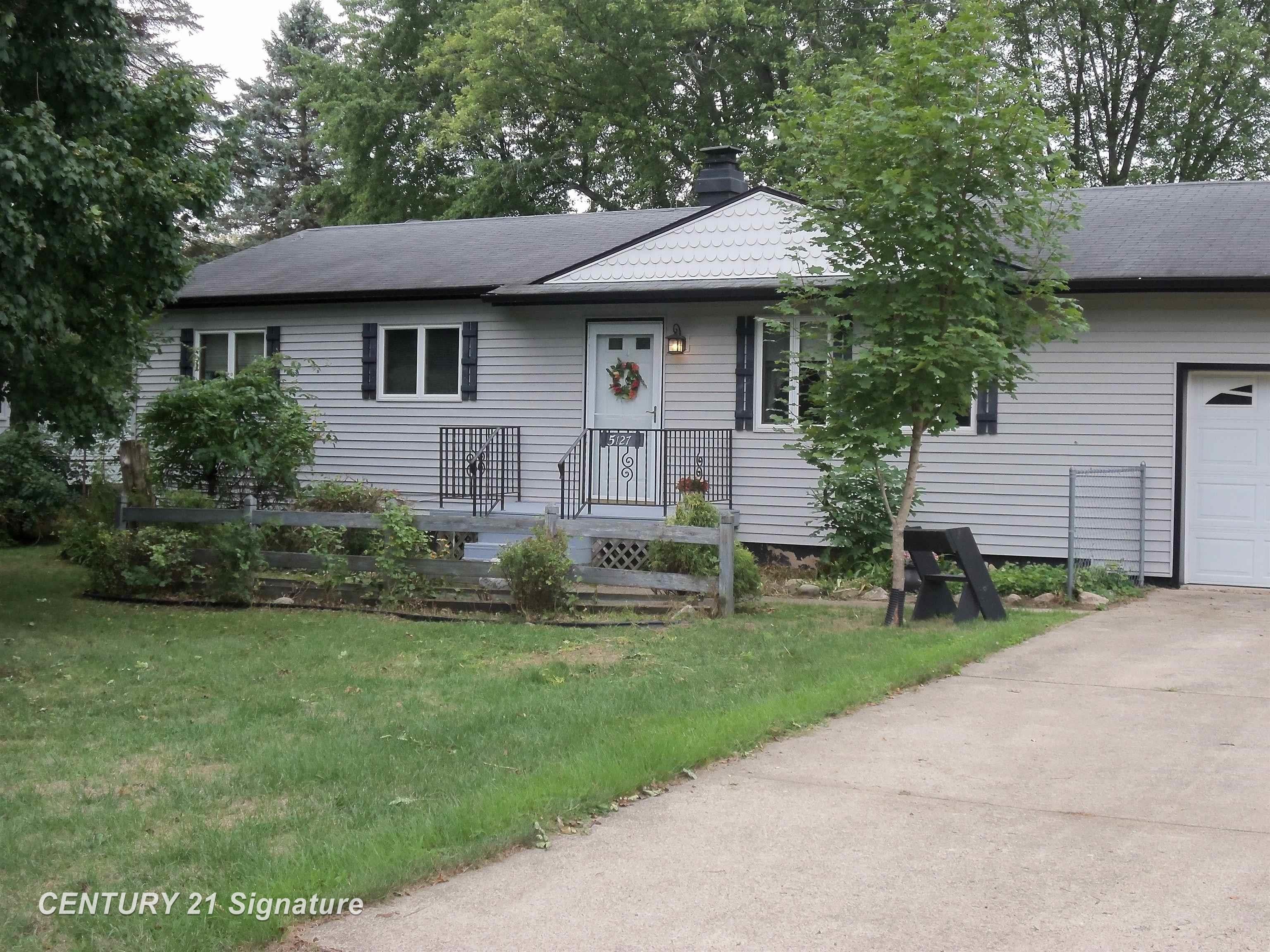 5127 Arbor Lane — photo