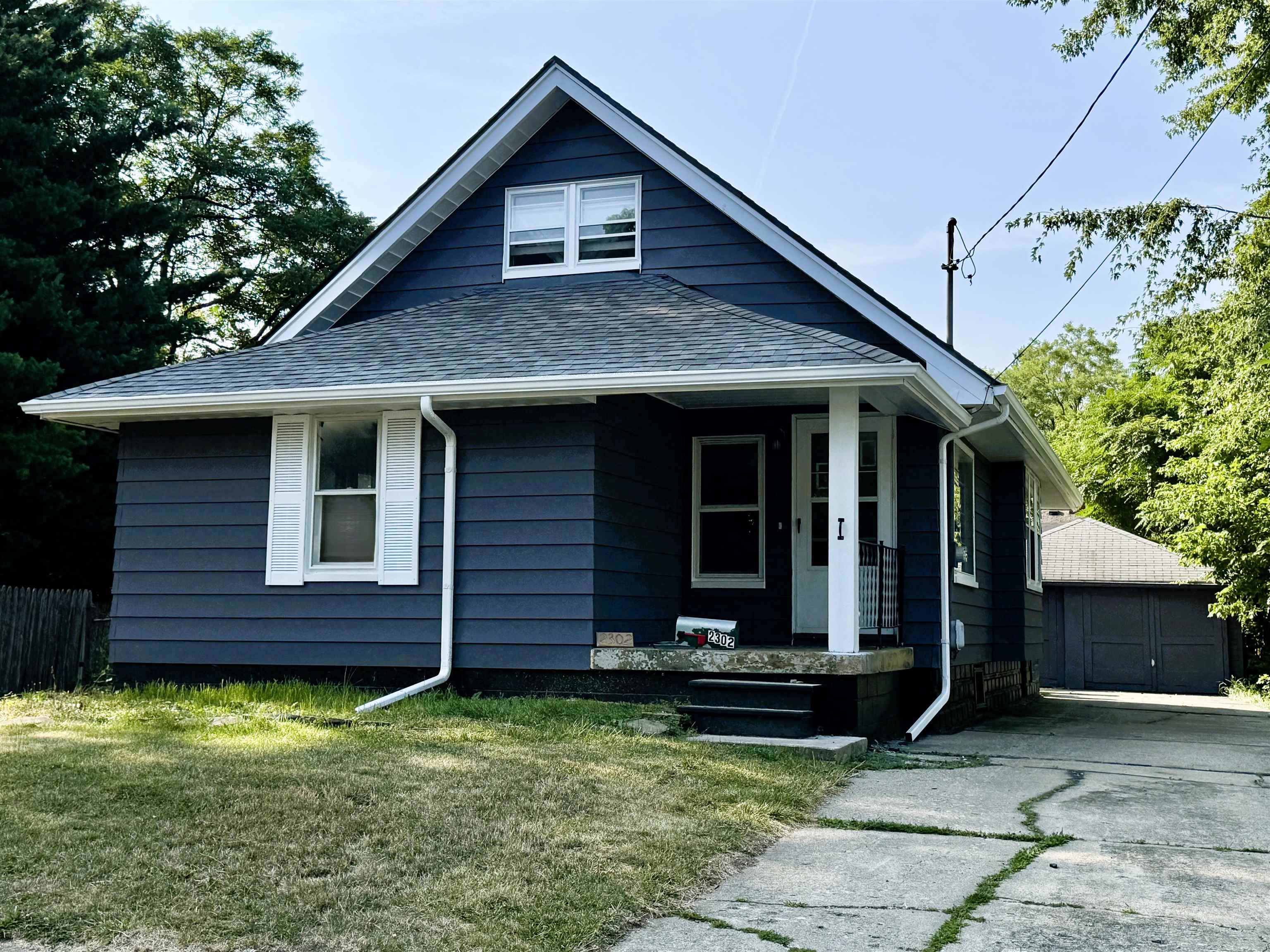 2302 Missouri Avenue — photo