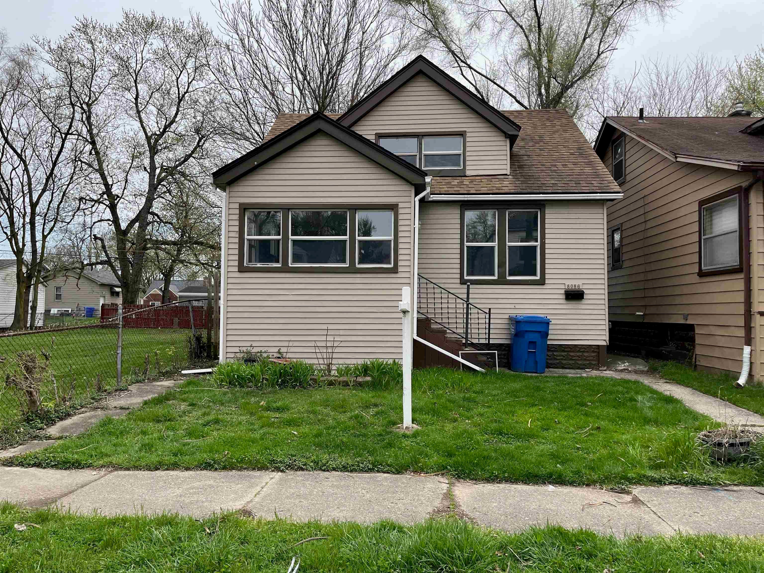 8086 Jackson Avenue — photo