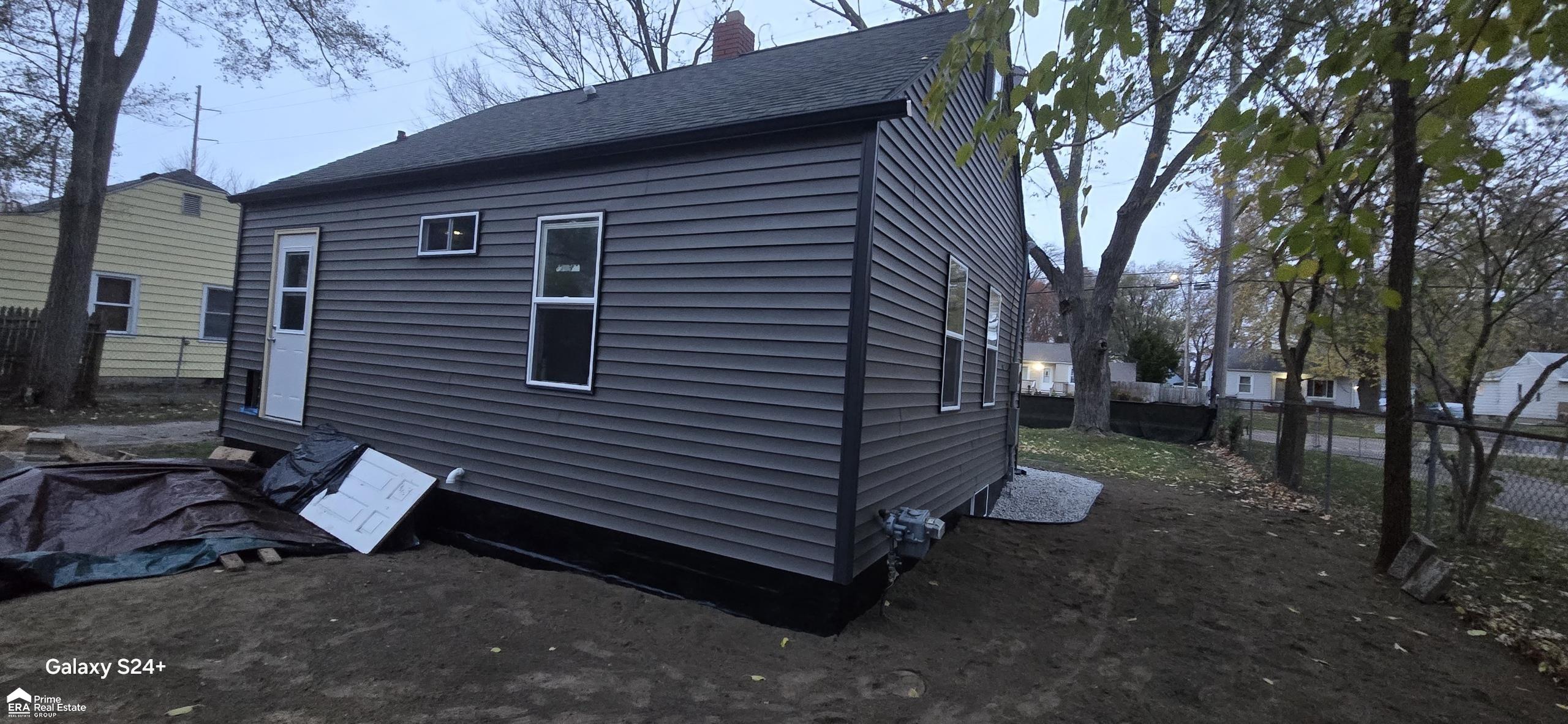 3526 Leith, Flint, MI 48506 — photo 3