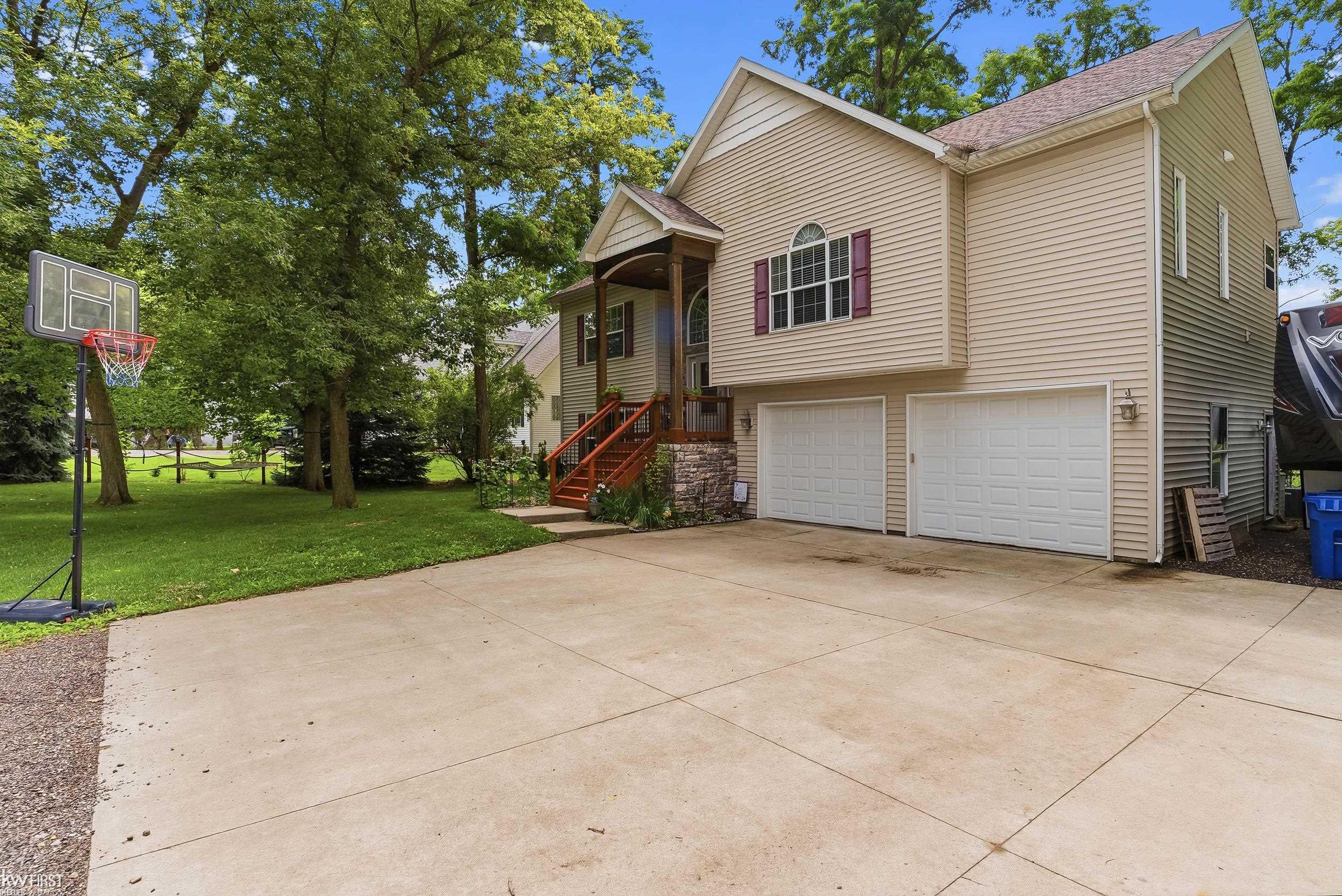 1539 W Rolston Road, Linden, MI 48451 — photo 3