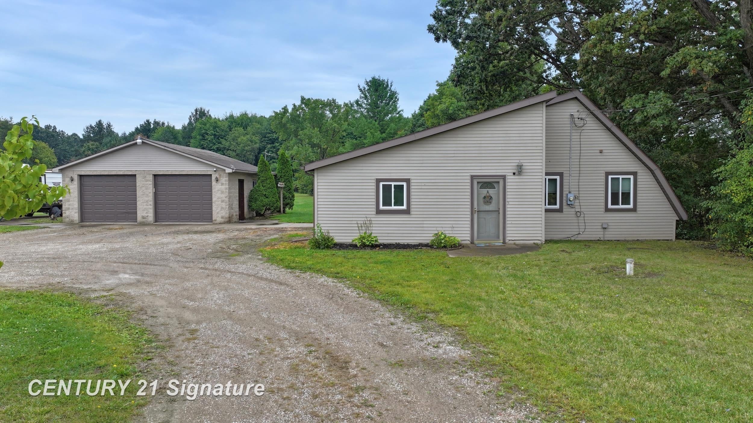 5249 W Dodge Road — photo