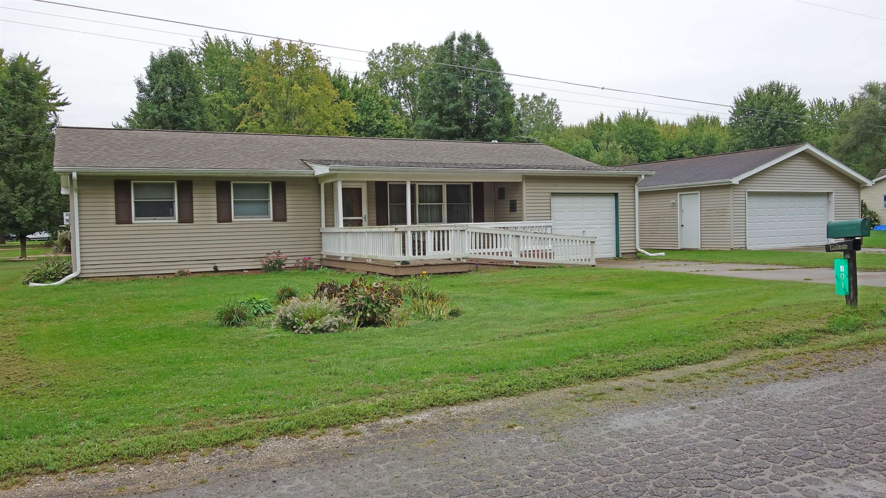 801 Firwood Street — photo