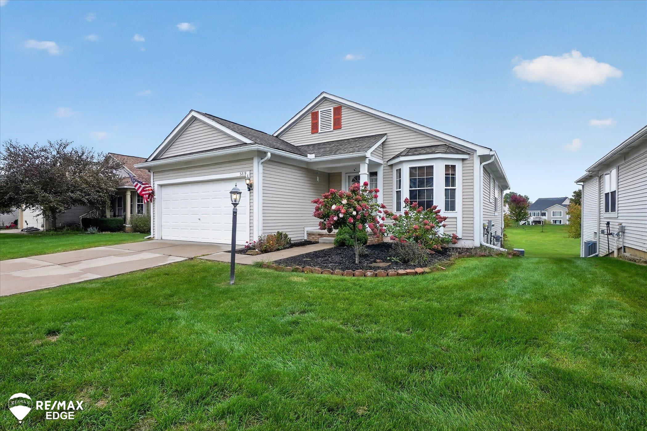 5219 Sandalwood Cir — photo