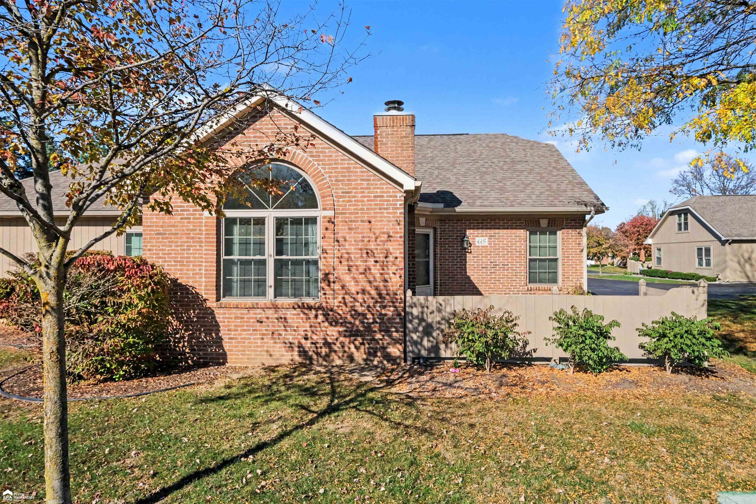 615 Perry Creek Dr — photo