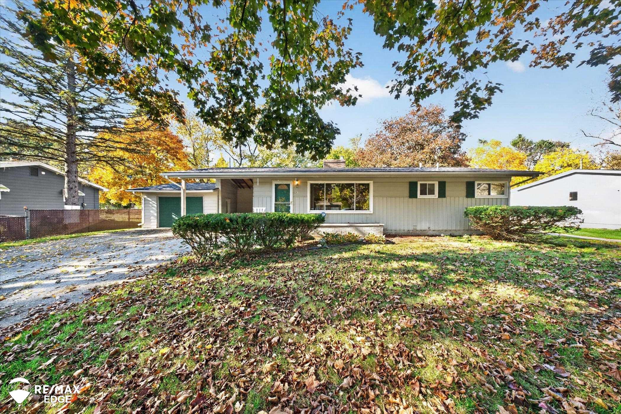 1449 Schafer Dr — photo