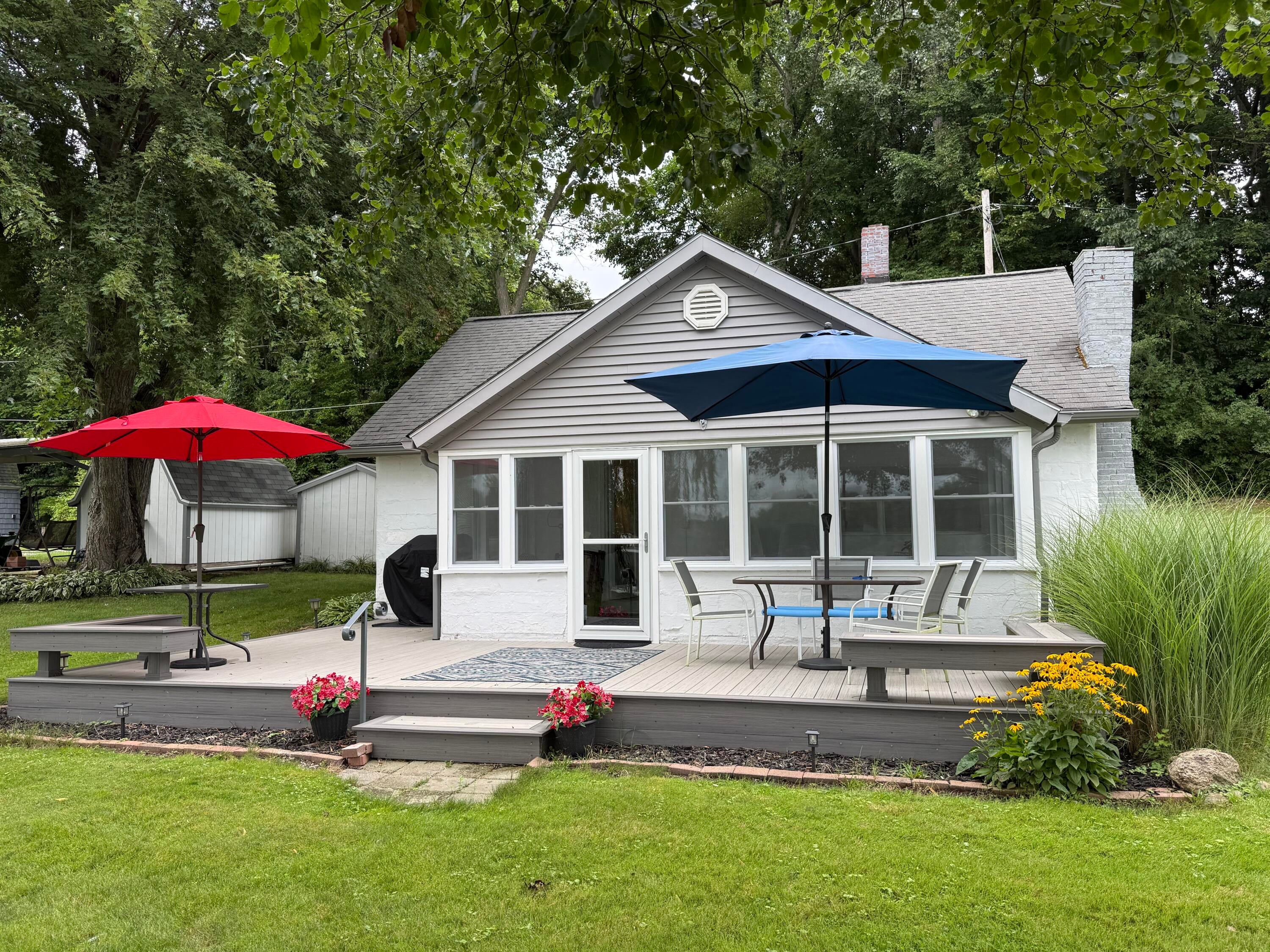 3152 Lake Drive — photo