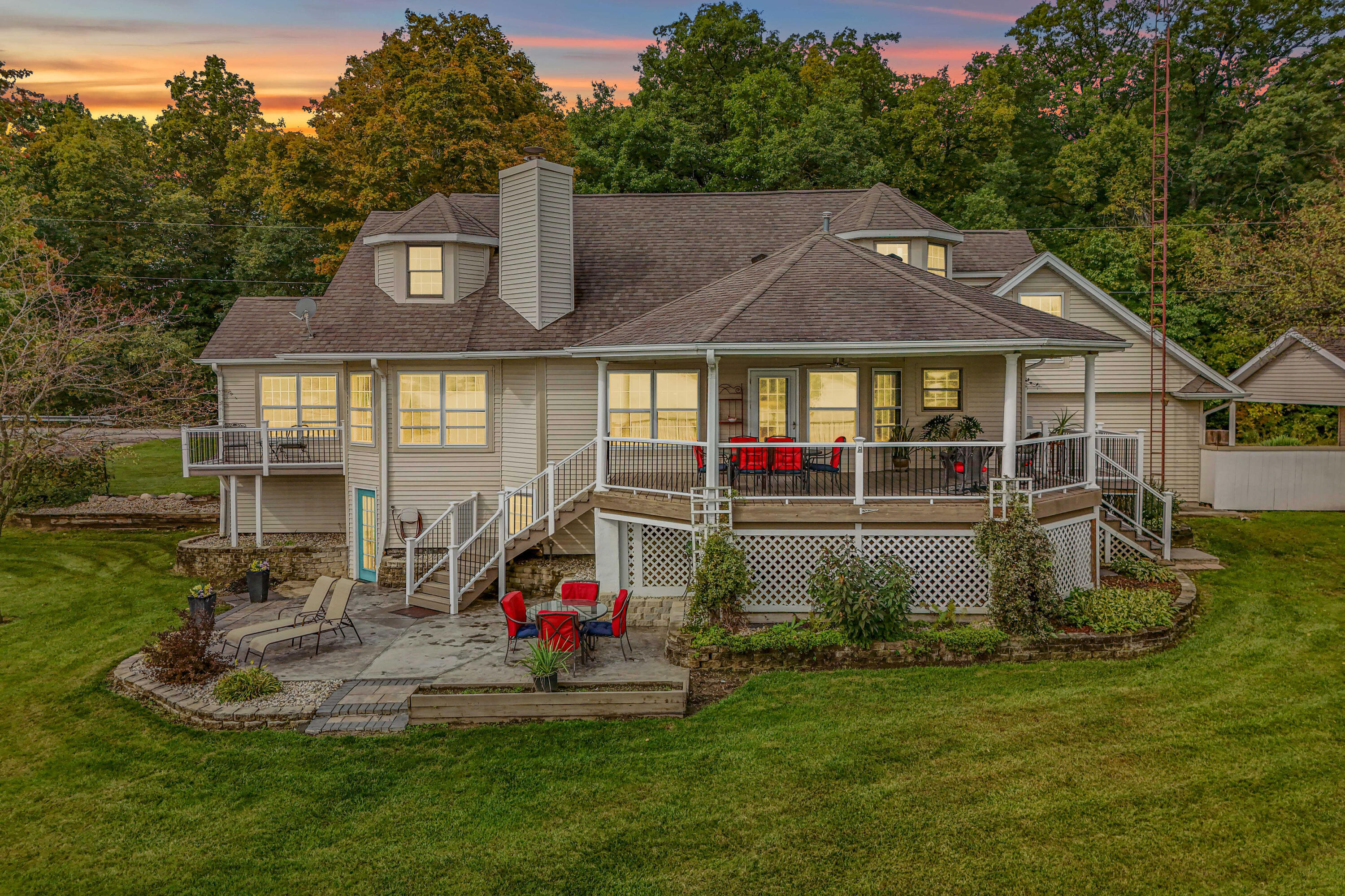 14705 Woodbridge Road — photo