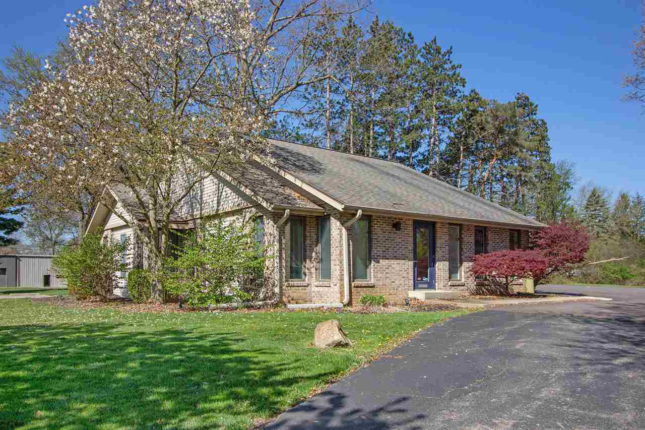 2652 Spring Arbor Road, Jackson, MI 49203