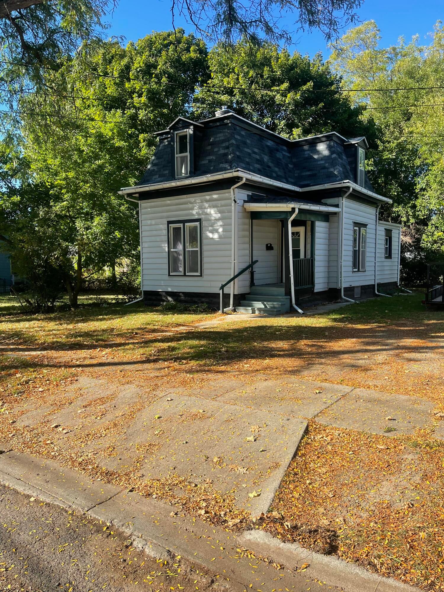 1034 Williams Street — photo
