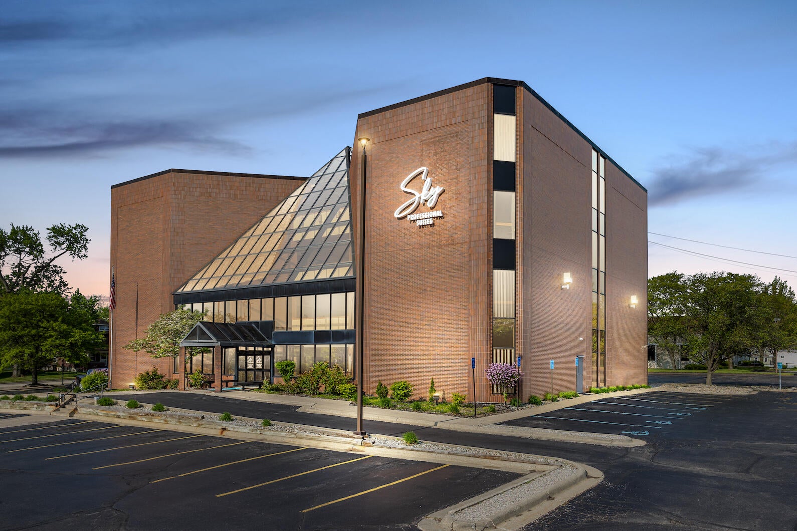 300 W Washington Avenue #270 — photo