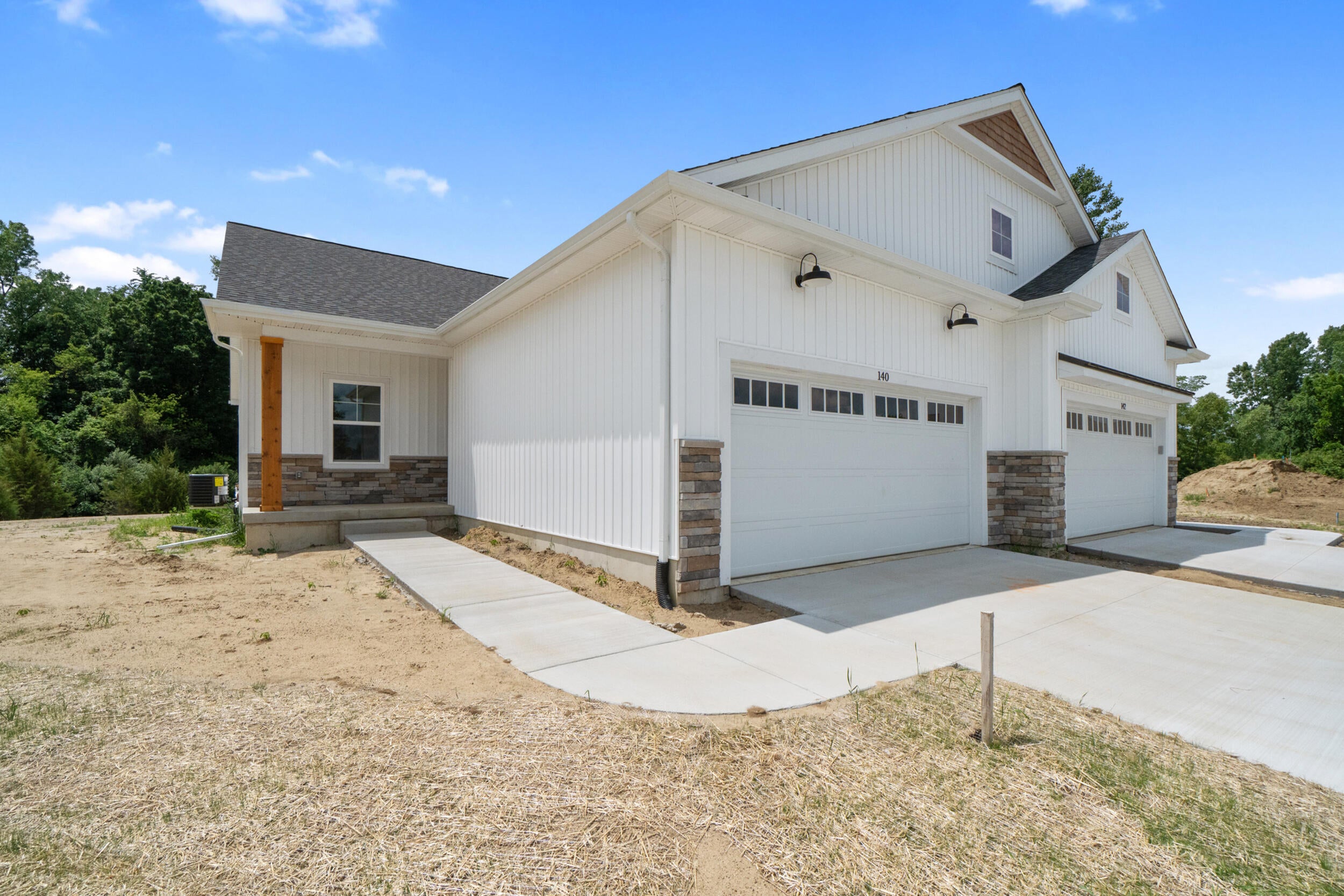 134 Ashley Court — photo