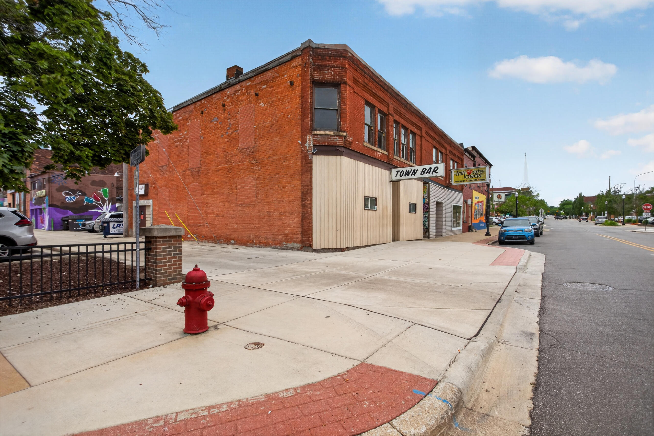 109 E Cortland Street — photo