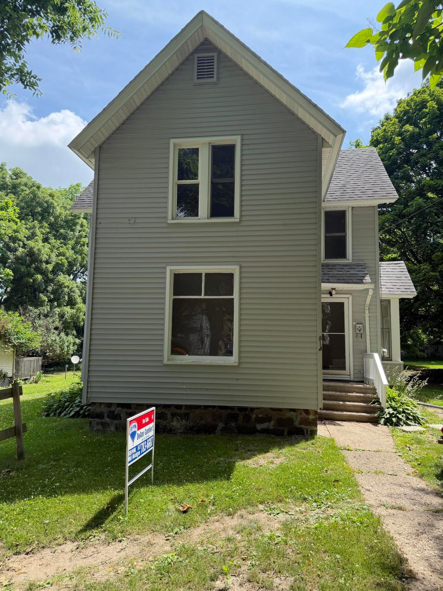 814 N Clinton Street — photo