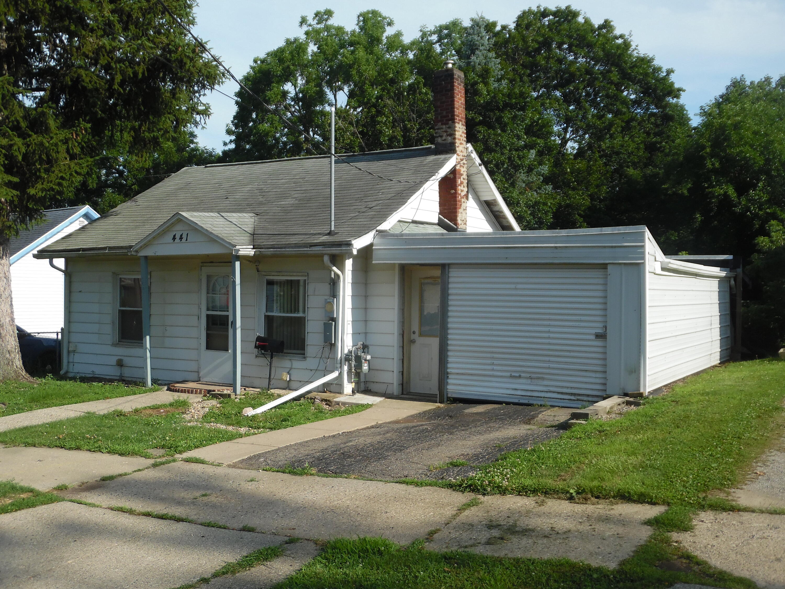 441 Adams Street — photo