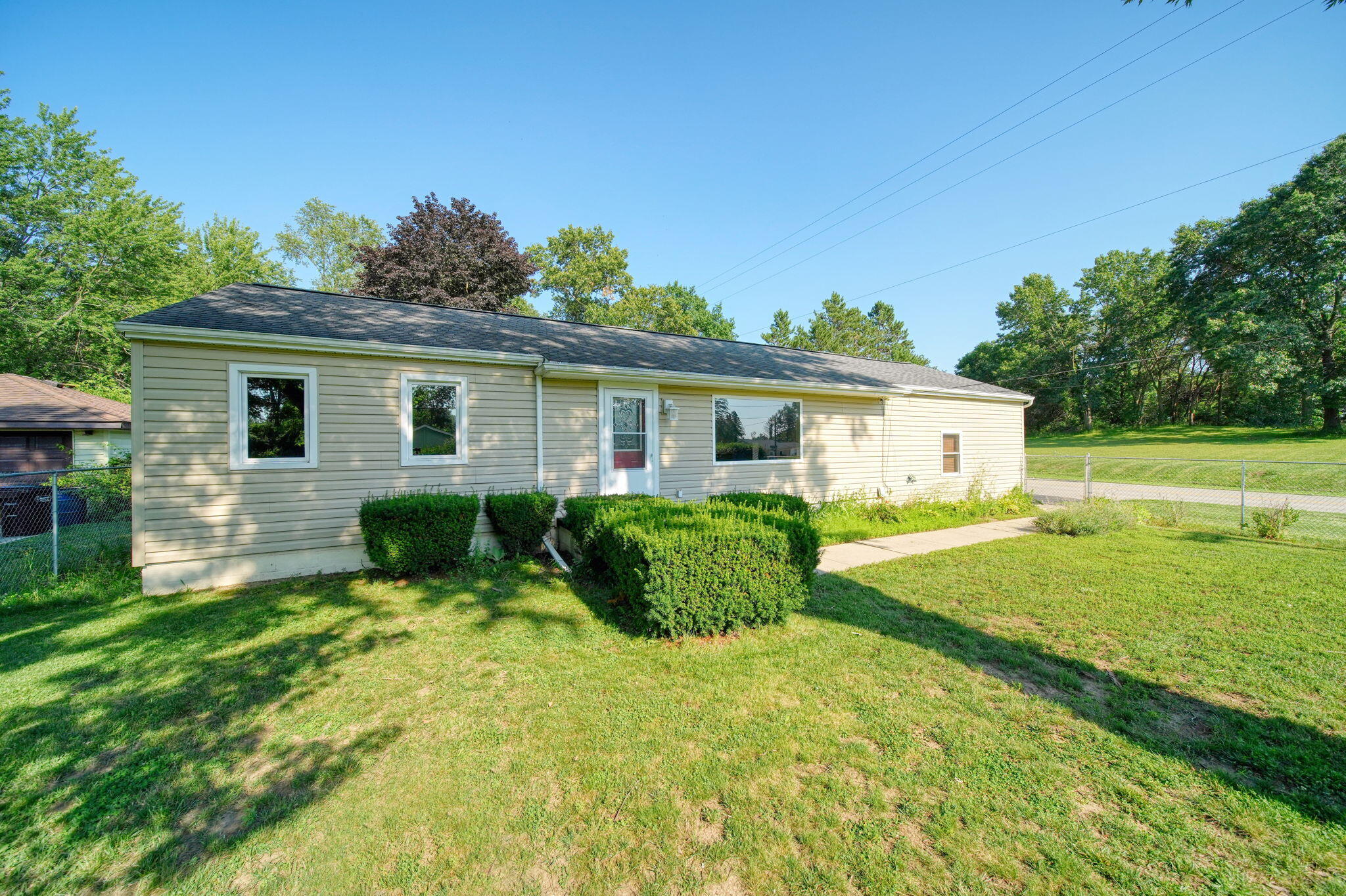 5445 Sharon Drive — photo