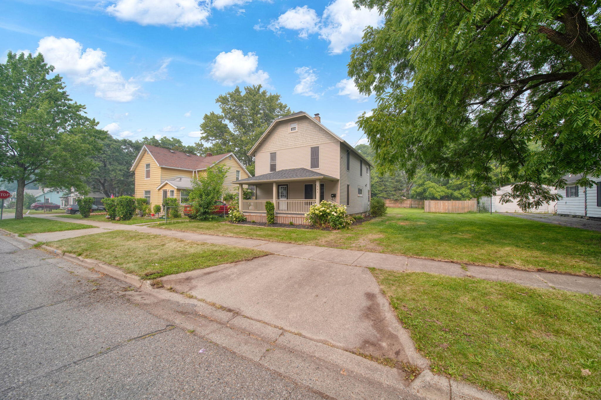 841 Bennett Street, Jackson, MI 49202 — photo 2