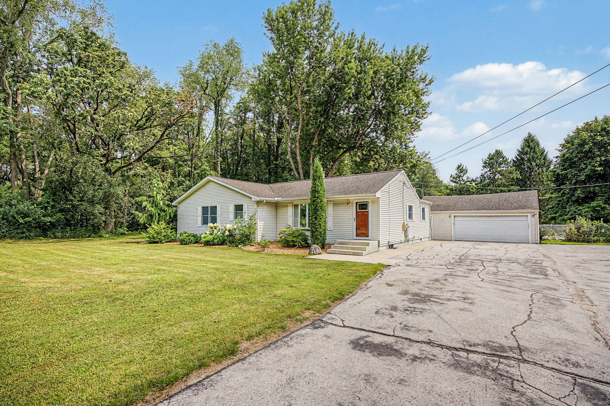 2511 Reynolds Road — photo