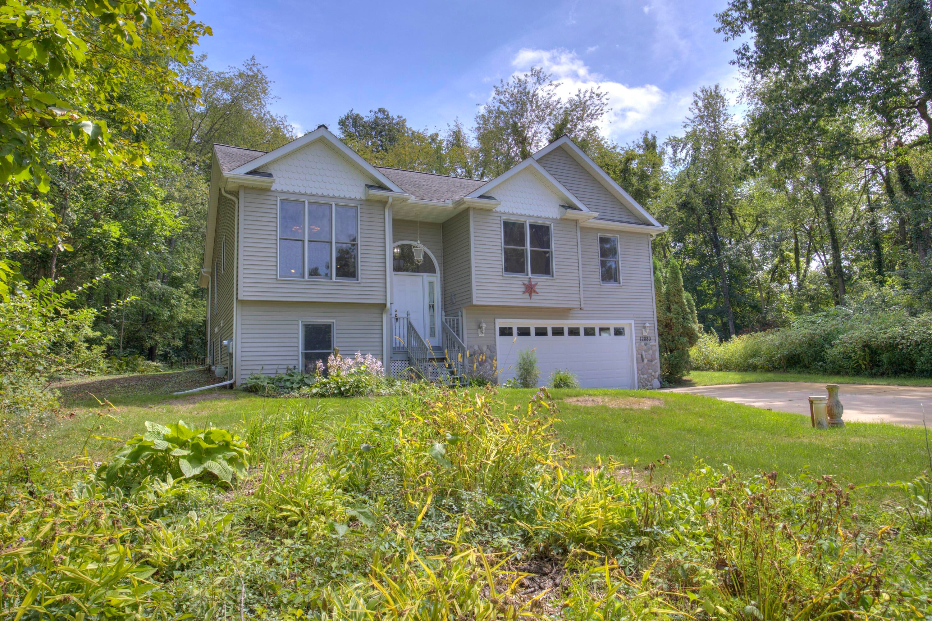 12889 Kelley Road — photo