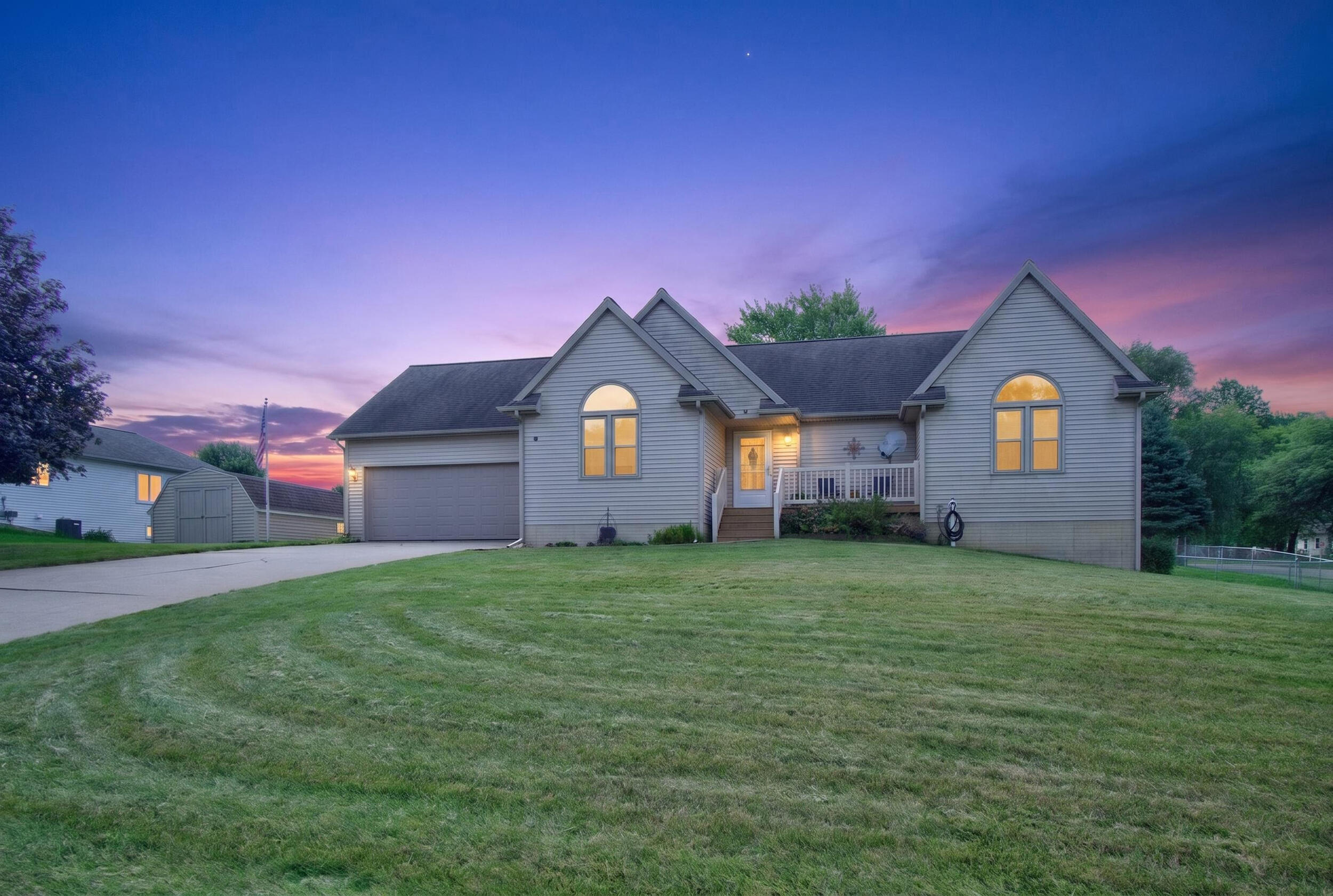 2101 Appleway Drive — photo