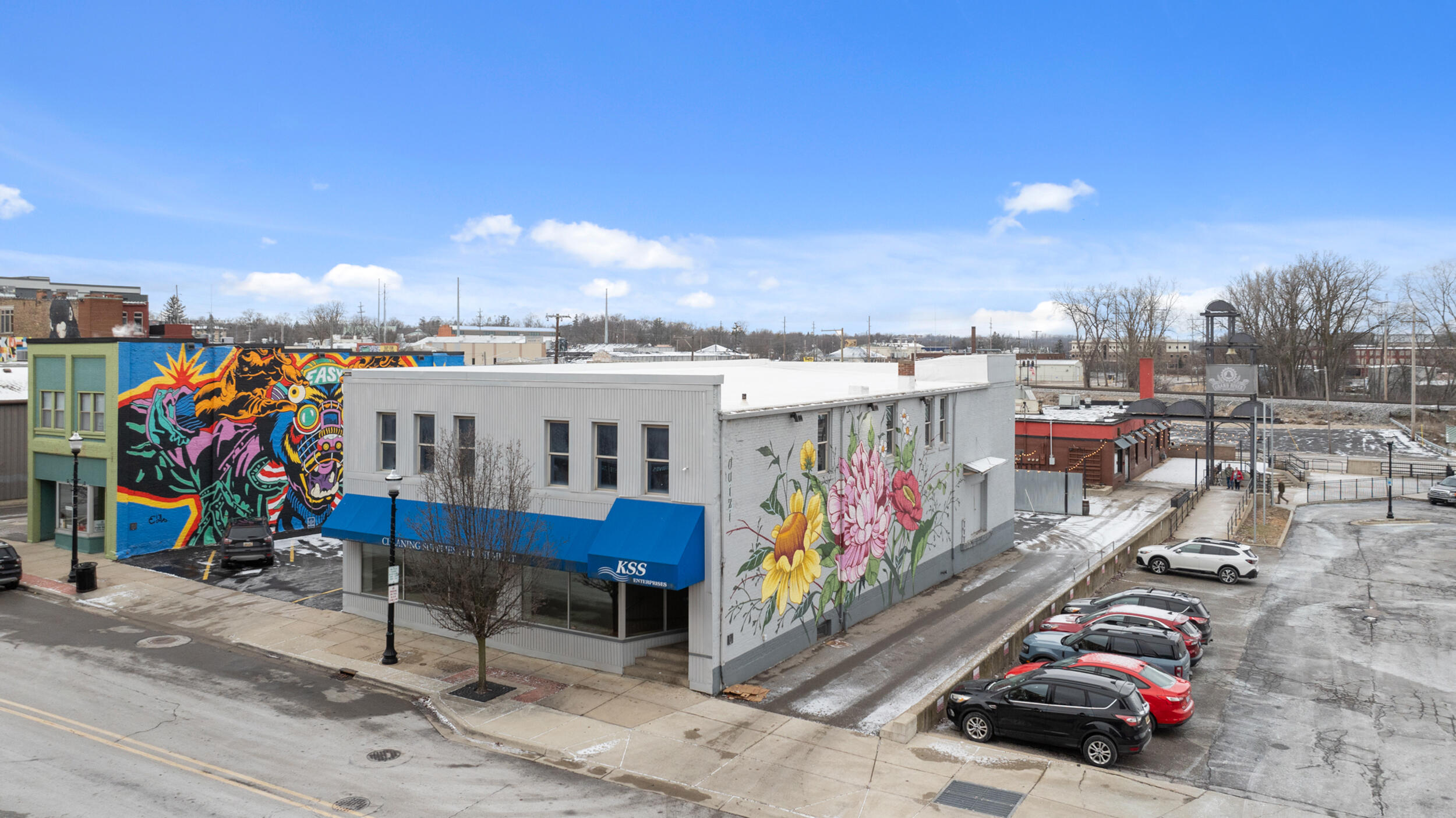 132 W Pearl Street — photo