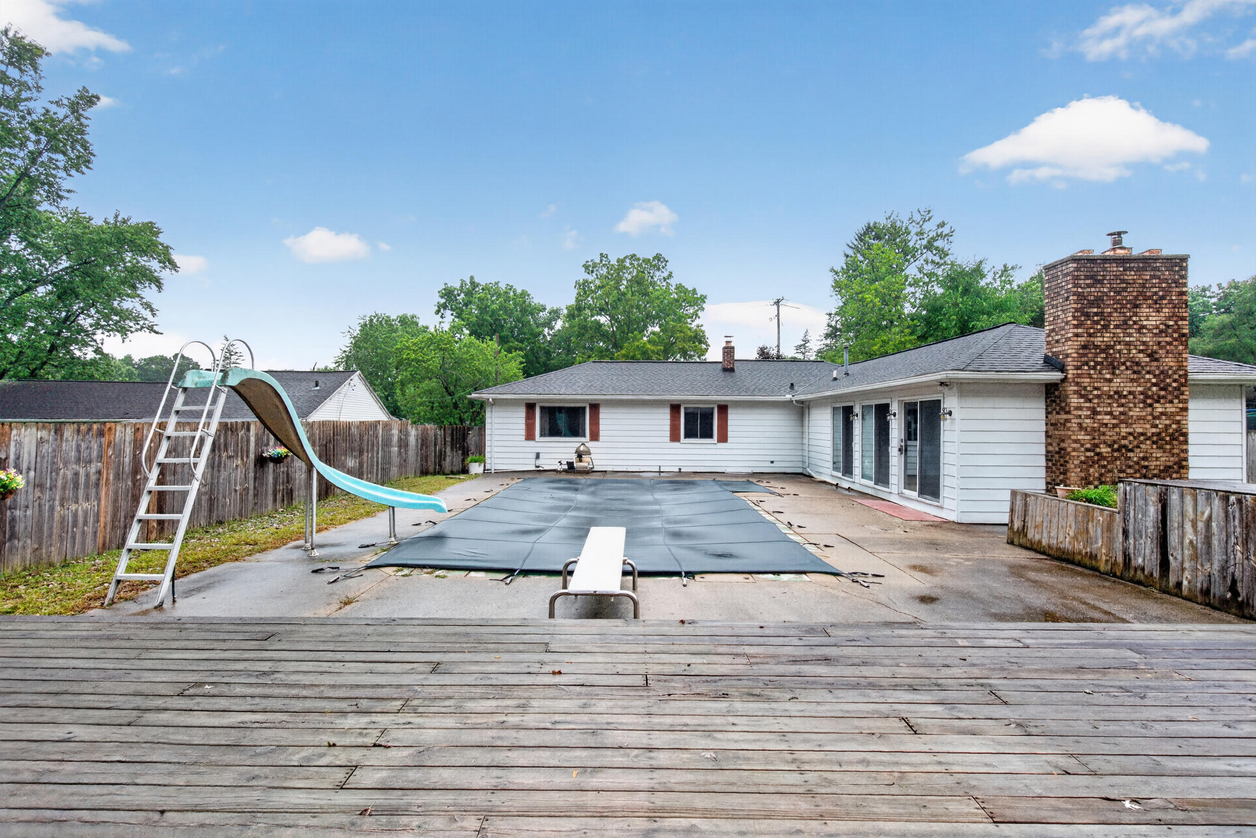 2921 Overhill Road — photo