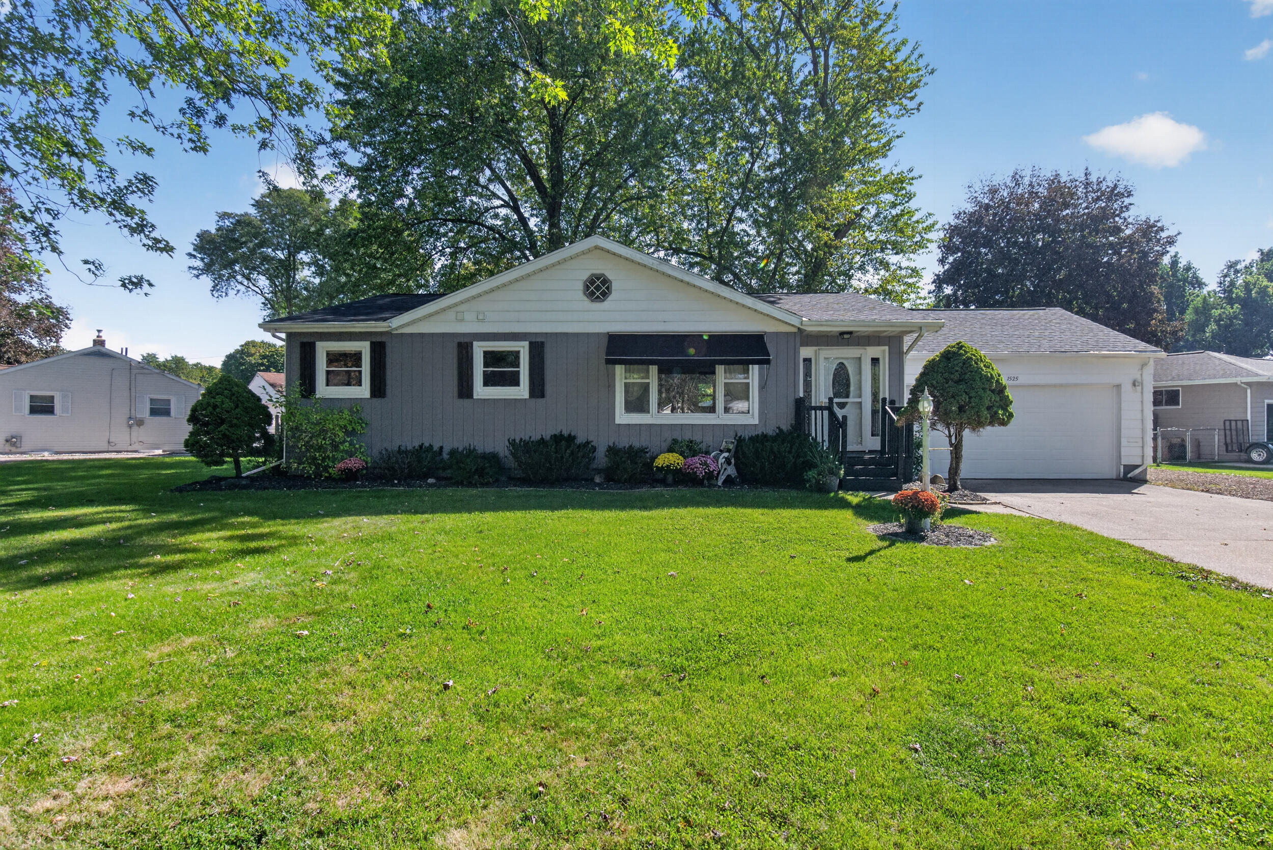 1525 Devonshire Road, Jackson, MI 49203 — photo 2