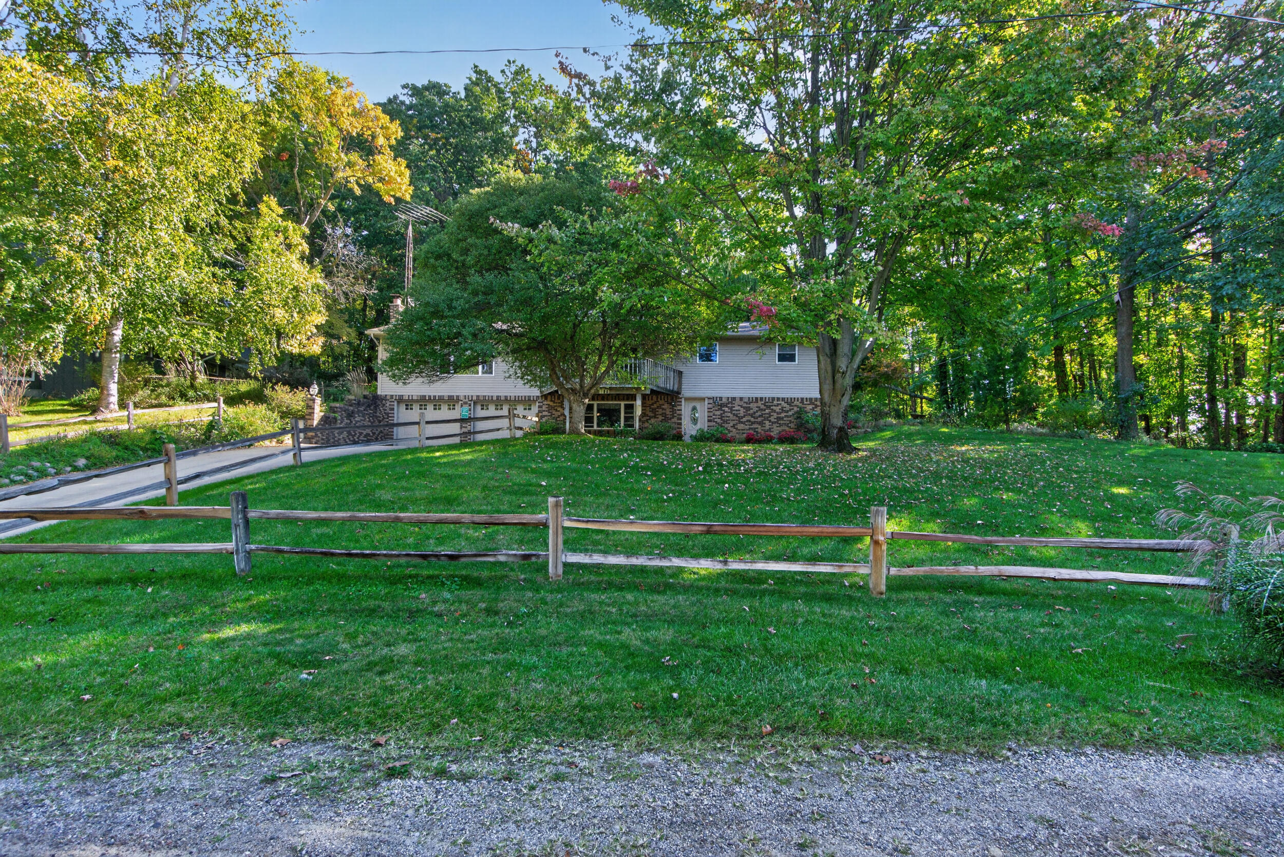 105 Southwood Drive — photo